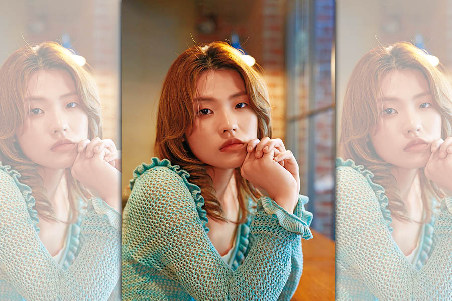 翁靖堯從社群平台發跡，是小有人氣的Cover歌手，學習創作後唱出自己的歌。