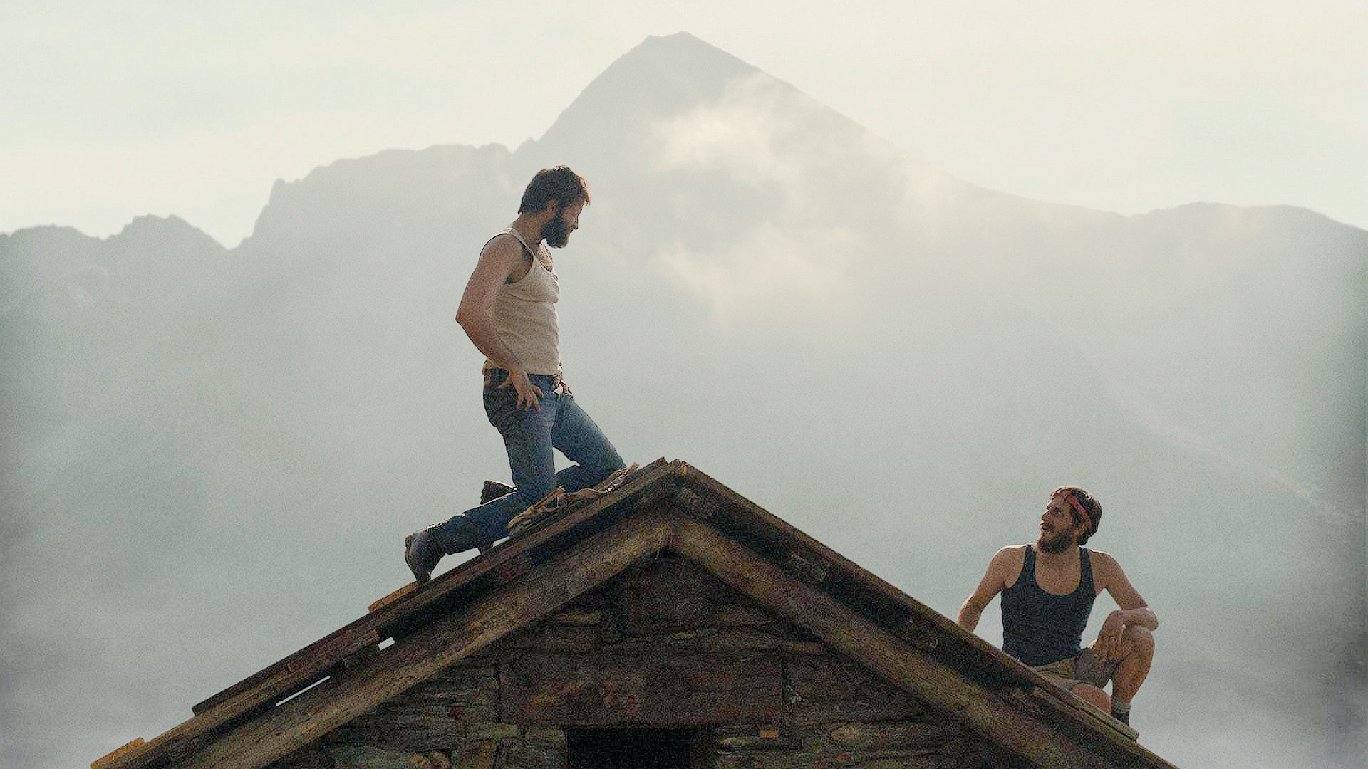 比利時夫婦共同編導義大利電影《回不去的那座山》除獲坎城評審團獎，還贏得有義大利奧斯卡之稱的大衛獎最佳影片。 （海鵬電影提供）