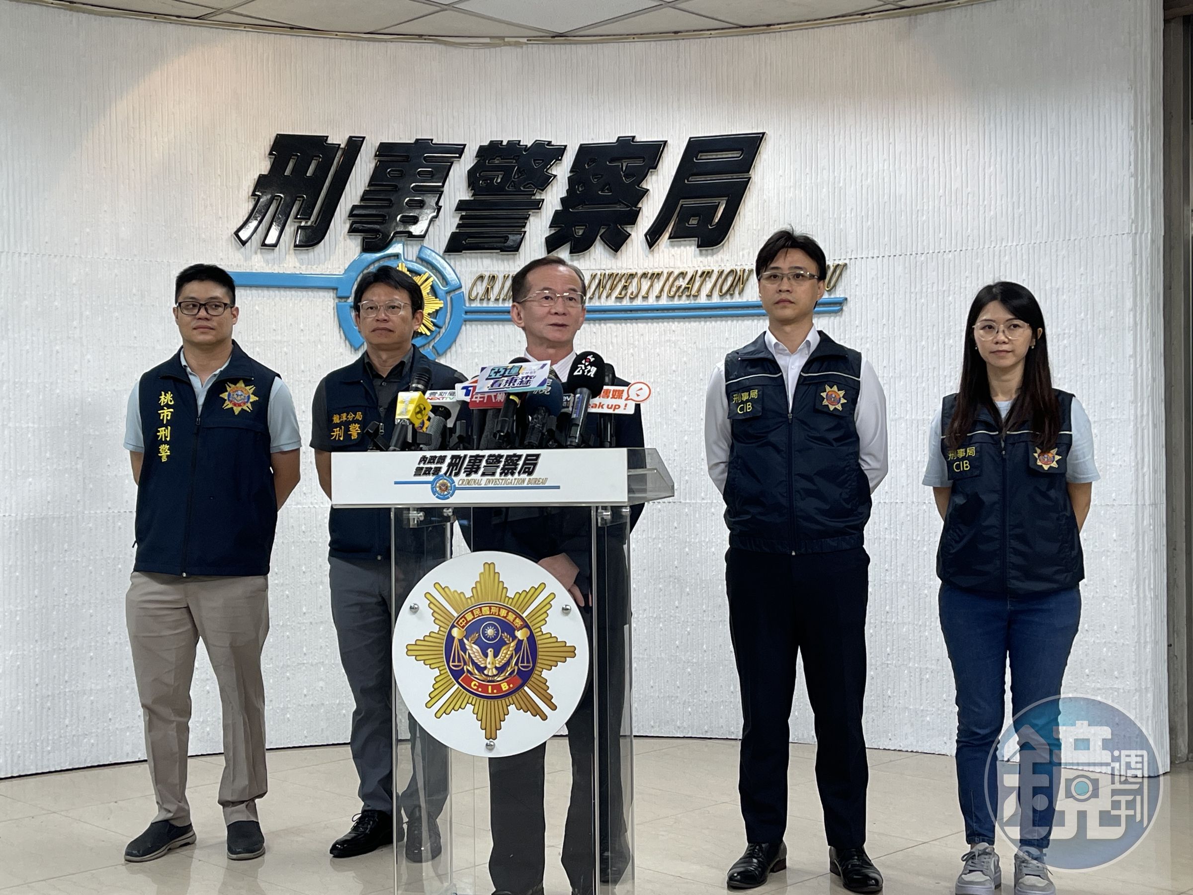 刑事局偵三大隊大隊長張文源說明偵辦經過。