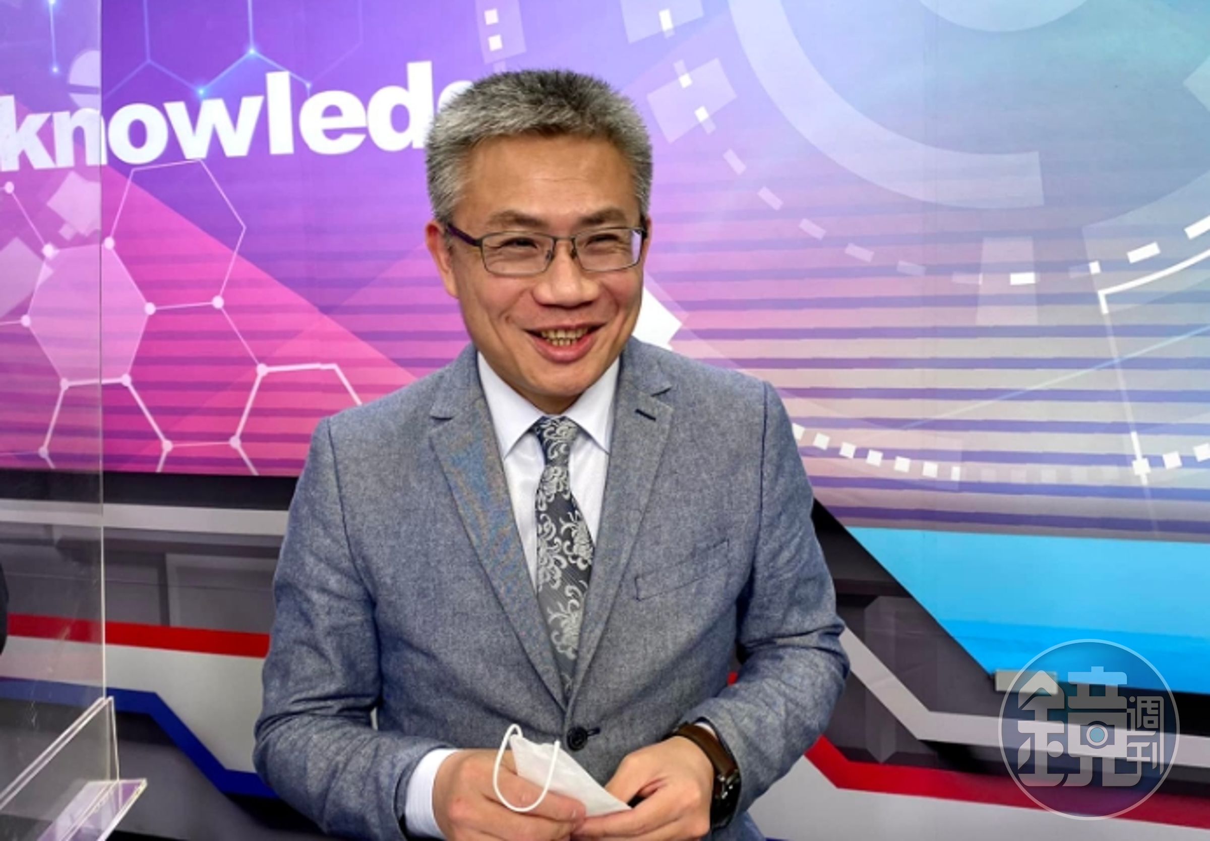 羅友志以資深記者身分評論賴品妤事件,直指「記者的錯比較大」,強調受訪者有拒絕採訪的權利。(翻攝自臉書羅友志 友話直說)