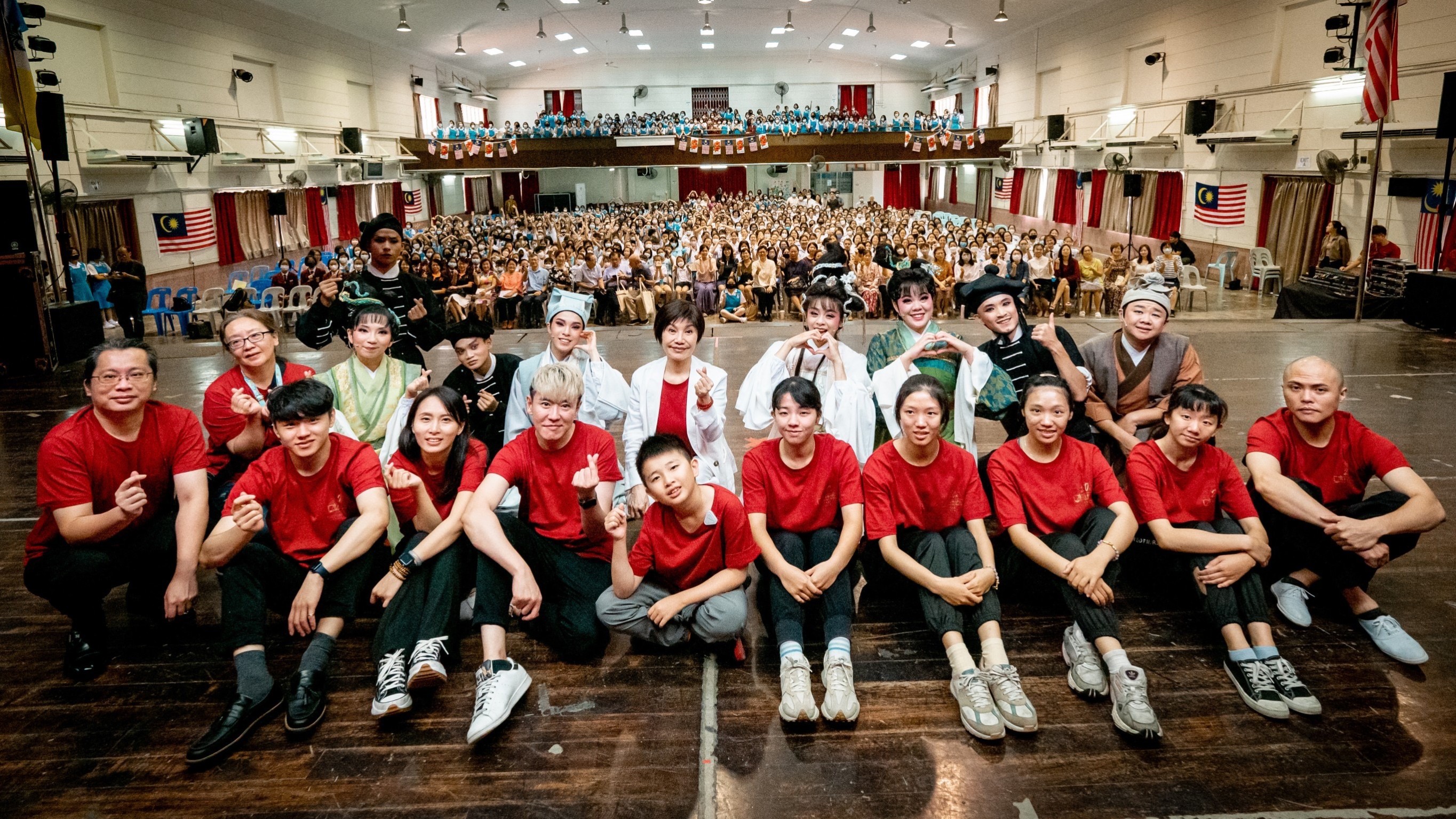 唐美雲第4次率領唐美雲歌仔戲團的團員們到馬來西亞演出。（唐美雲歌仔戲團提供）