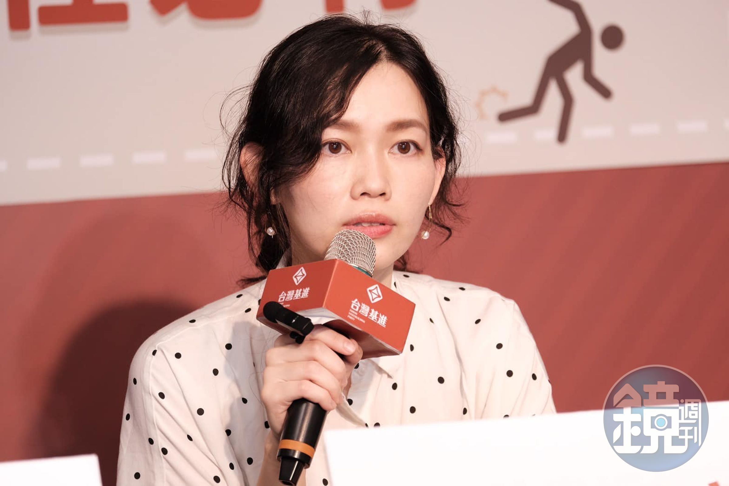 吳欣岱今po文表示，觀光靠中國就是死路一條，「解決戒斷的方式不是靠餵毒！」（翻攝自吳欣岱臉書）