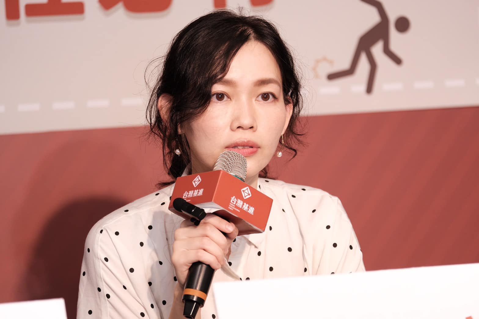 吳欣岱今po文表示，觀光靠中國就是死路一條，「解決戒斷的方式不是靠餵毒！」（翻攝自吳欣岱臉書）