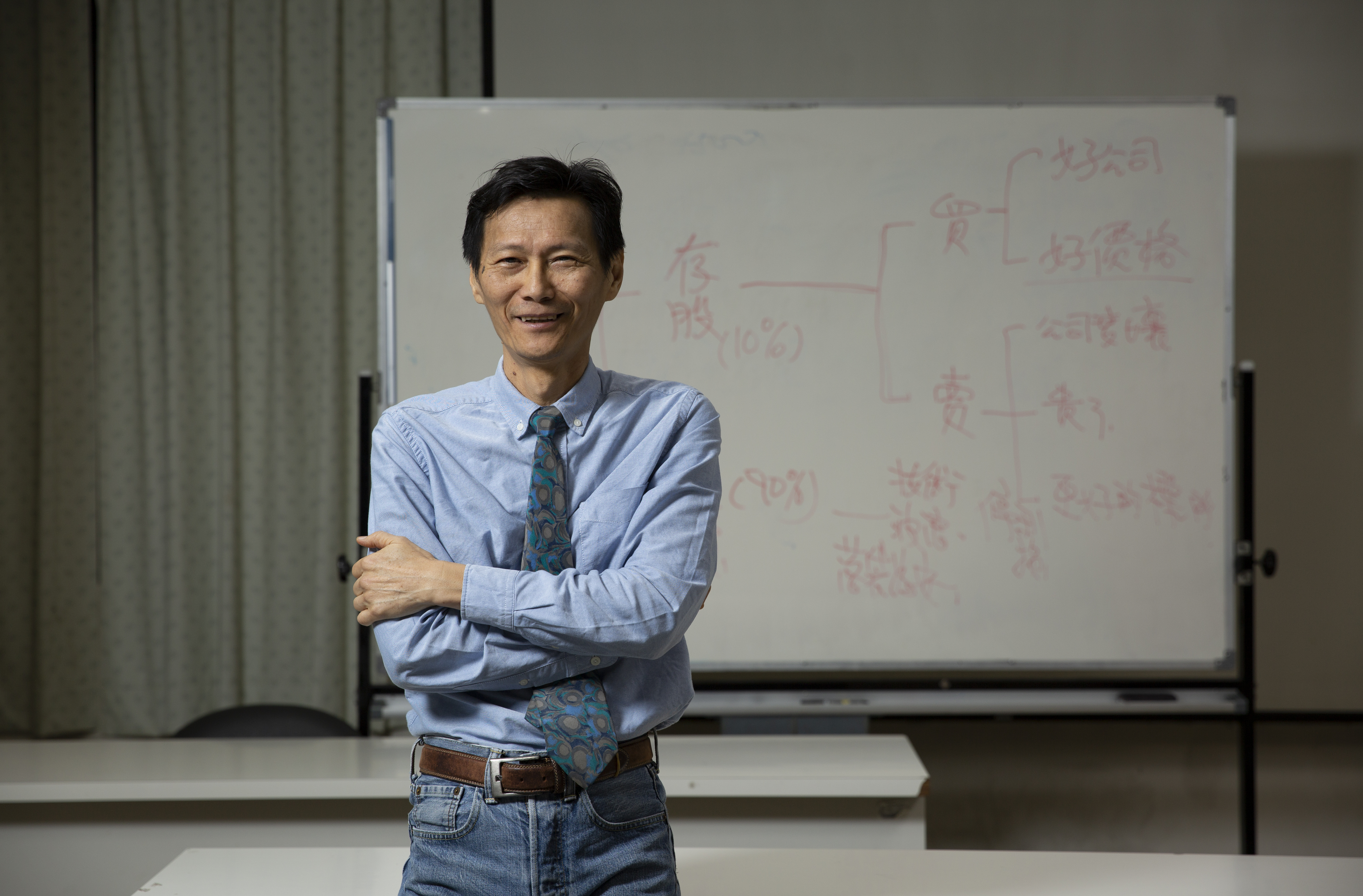 謝士英愛存金融股，手上有高達458張玉山金。