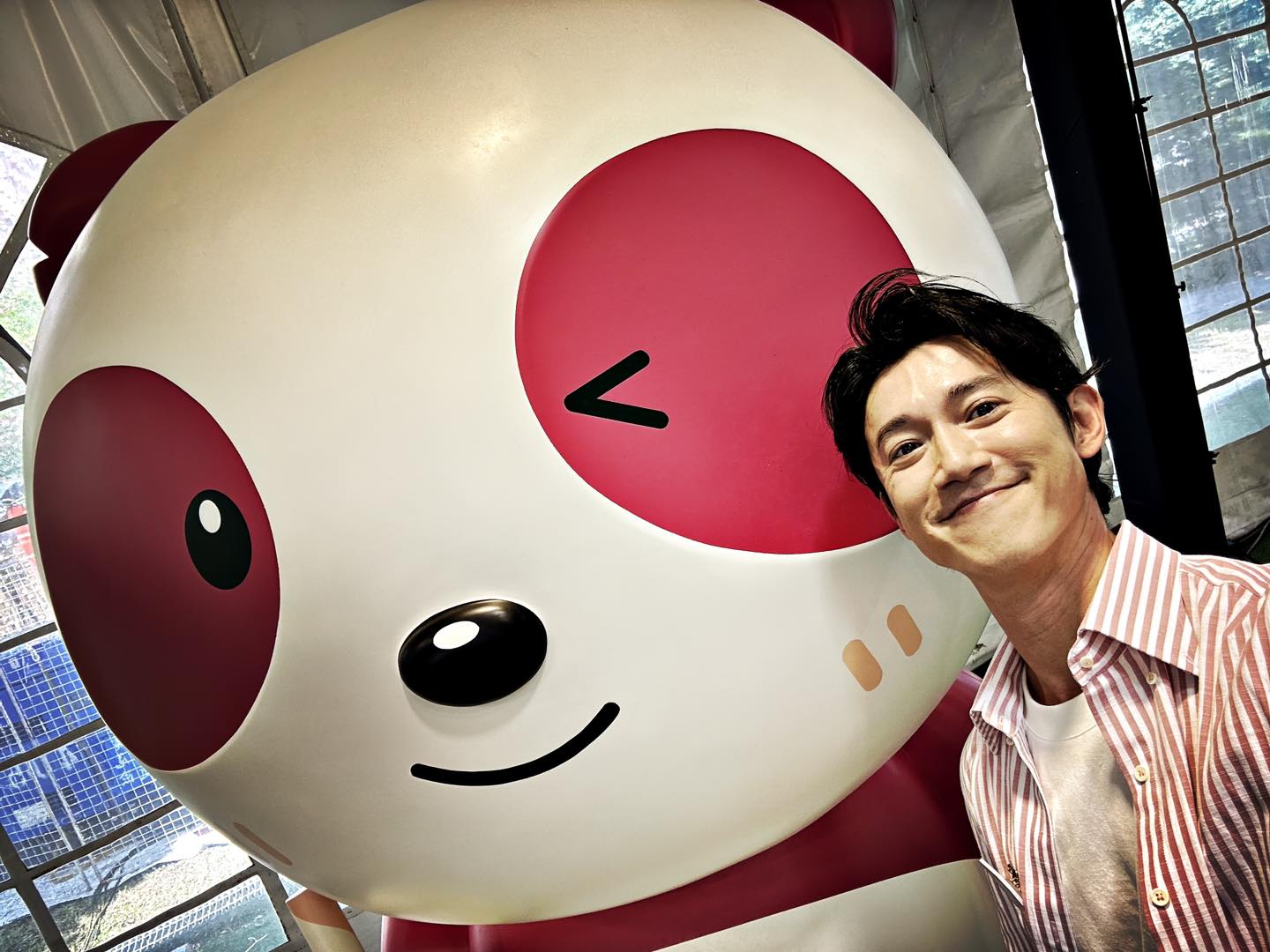 吳慷仁今天出席外送平台活動造勢。（翻攝自臉書）