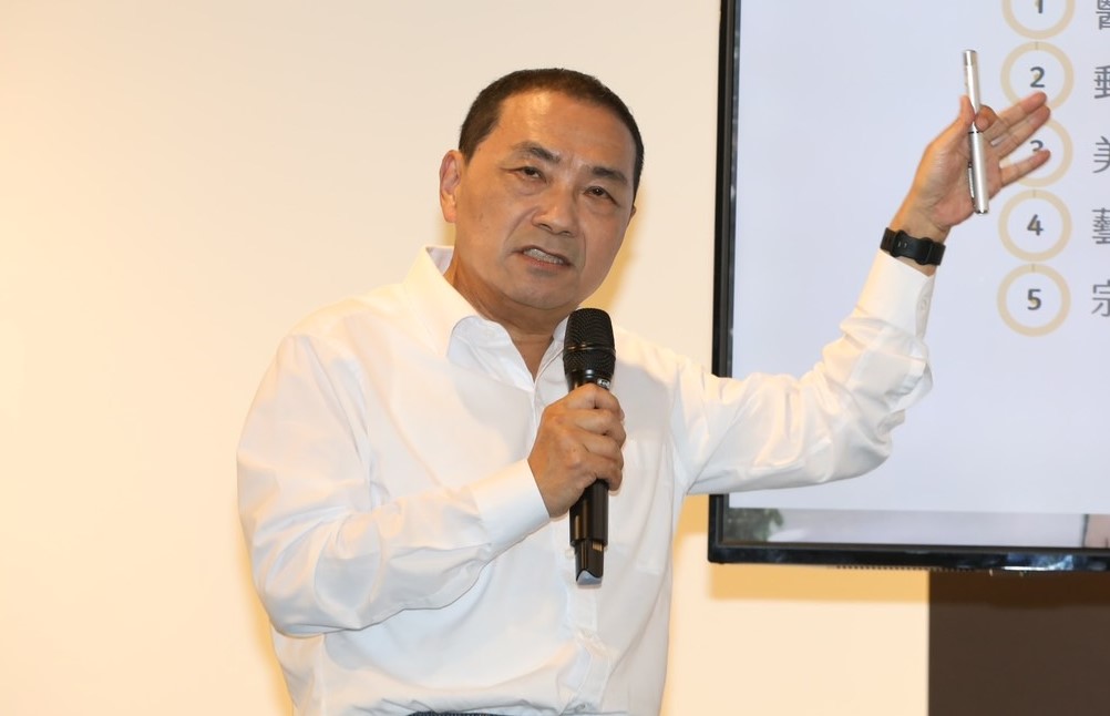 侯友宜嗆賴清德，是否能直接表示自己支不支持台獨。（本刊資料照）