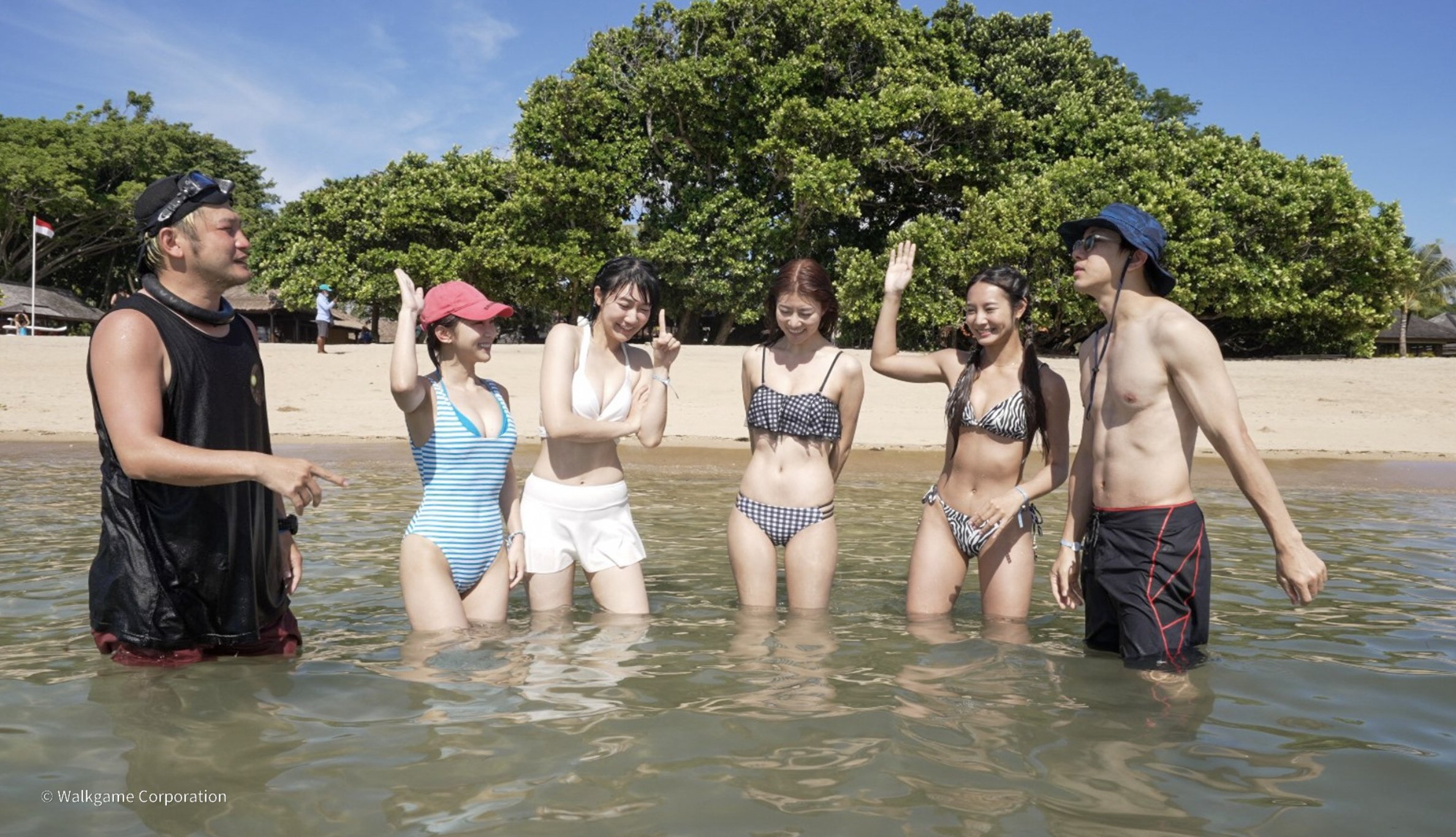 《木曜4超玩》製作團隊換新後，主持群在最新一集穿著變得清涼。（翻攝《木曜4超玩》粉絲專頁）