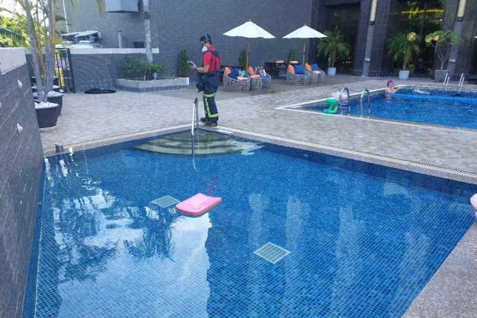 台東縣知本一家渡假飯店疑似泳池氯氣外洩，造成多人不適送醫。（翻攝畫面）