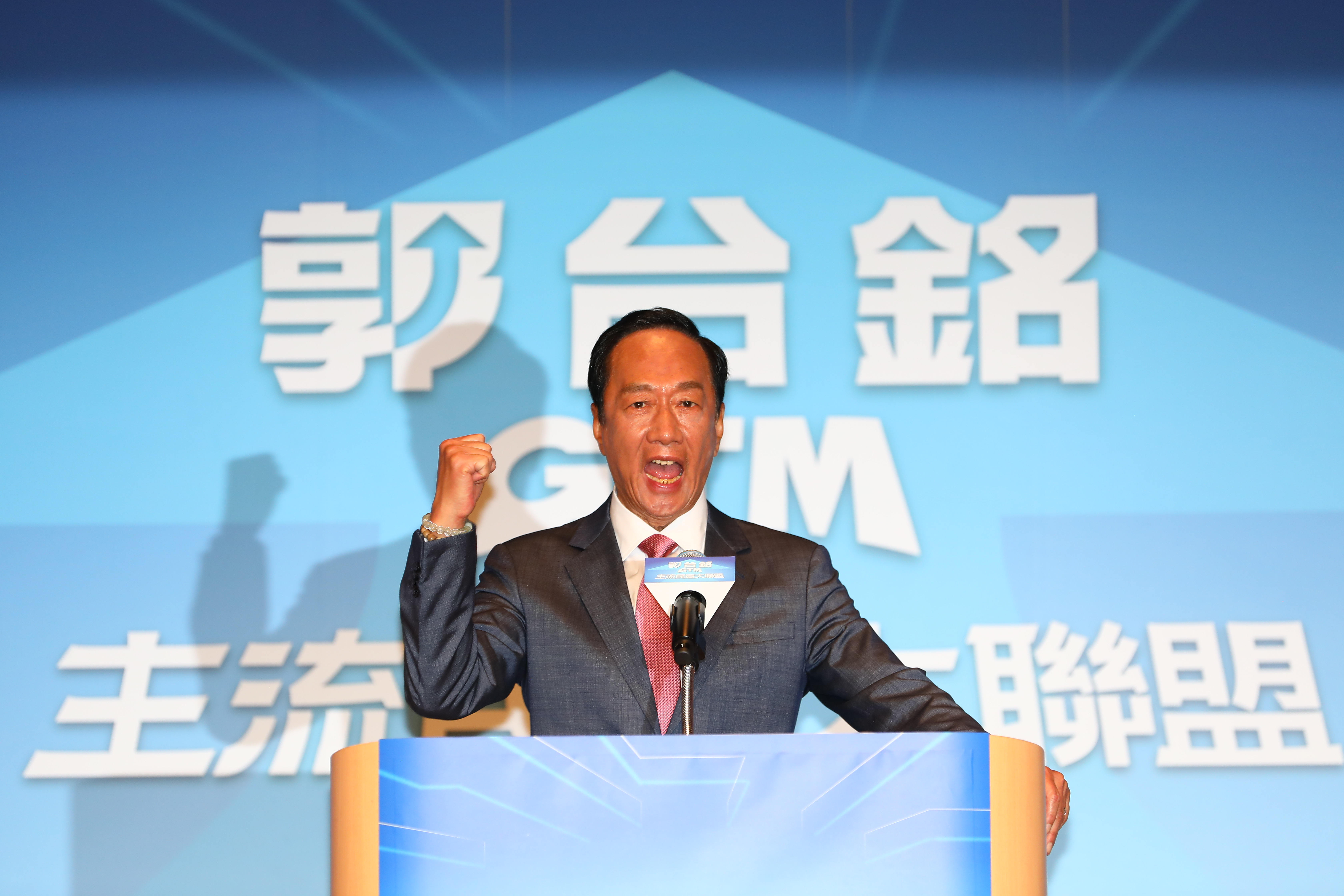 命理師楊登嵙分析，郭台銘副手人選若找來張淑芬，「百分之百當選。」