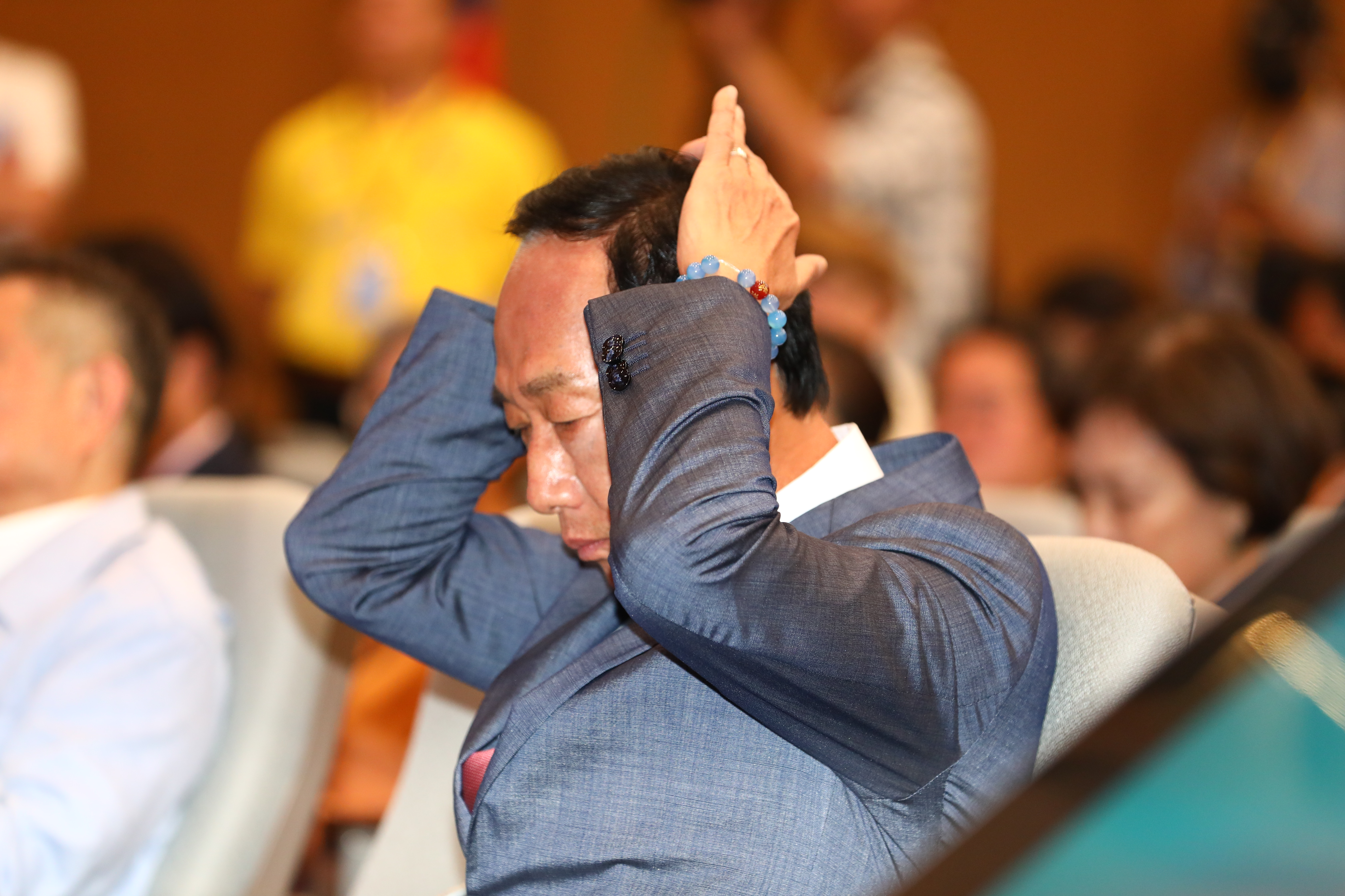 前國民黨發言人蕭敬嚴表示，郭台銘就是「政治界的乃哥」，就是一個輸不起的人。