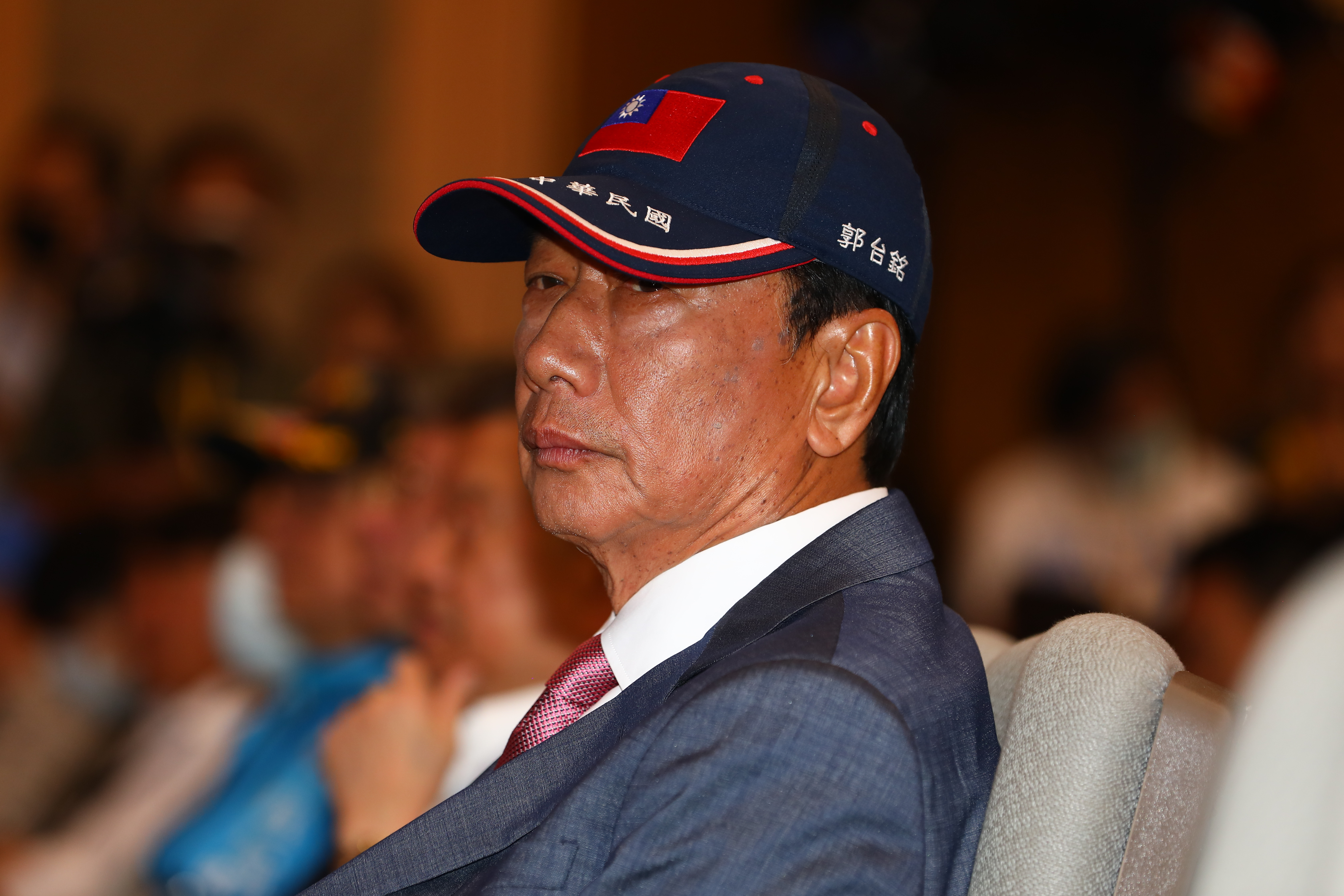 郭台銘（圖）宣布獨立參選，根據法定連署門檻，需高達28萬9667人連署才能通關。