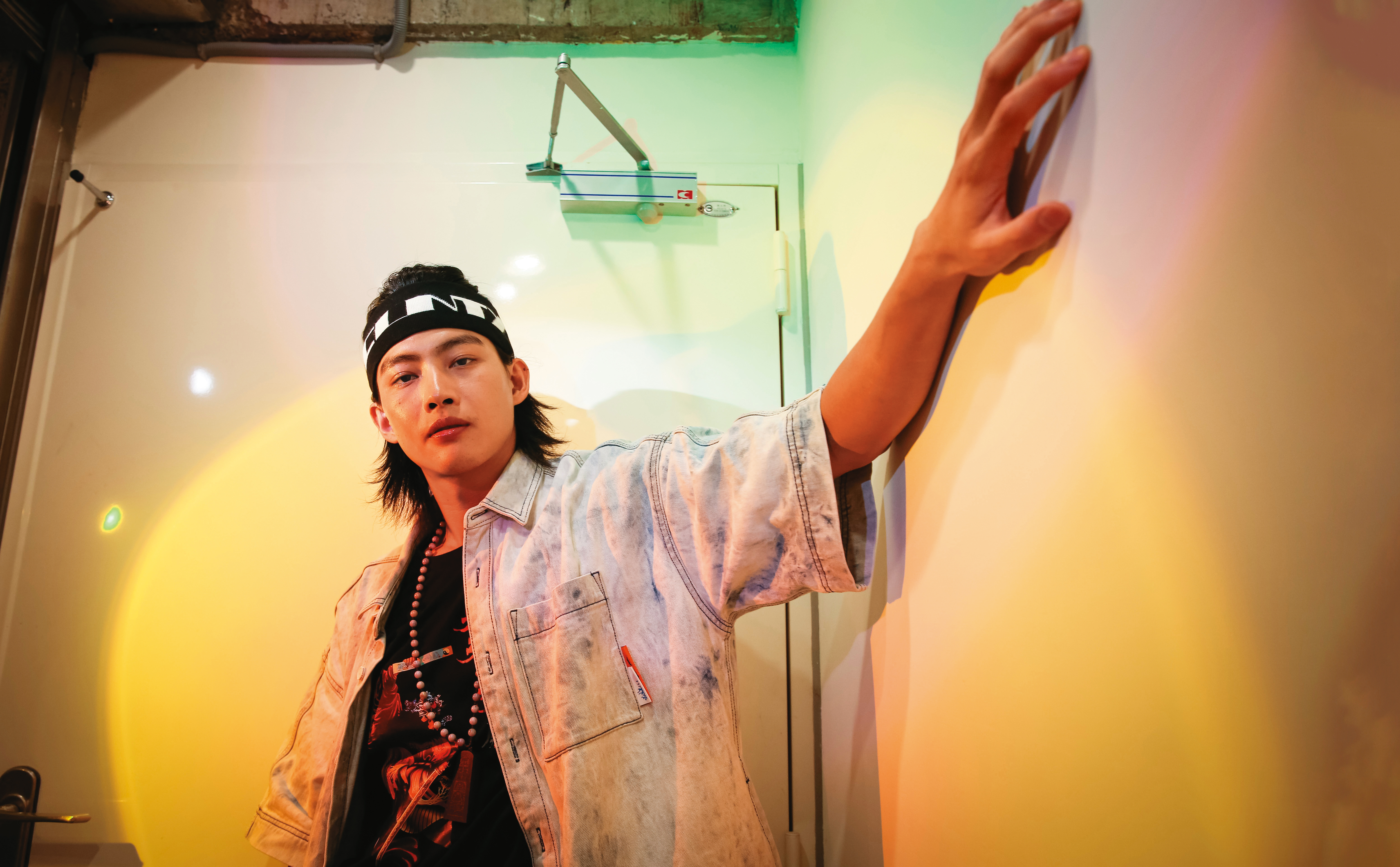 本就具有特殊體質，張庭瑚在接演《粽邪3：鬼門開》後，得知自己戲外也身負鍾馗天命，還是「鍾馗老爺首傳弟子」。