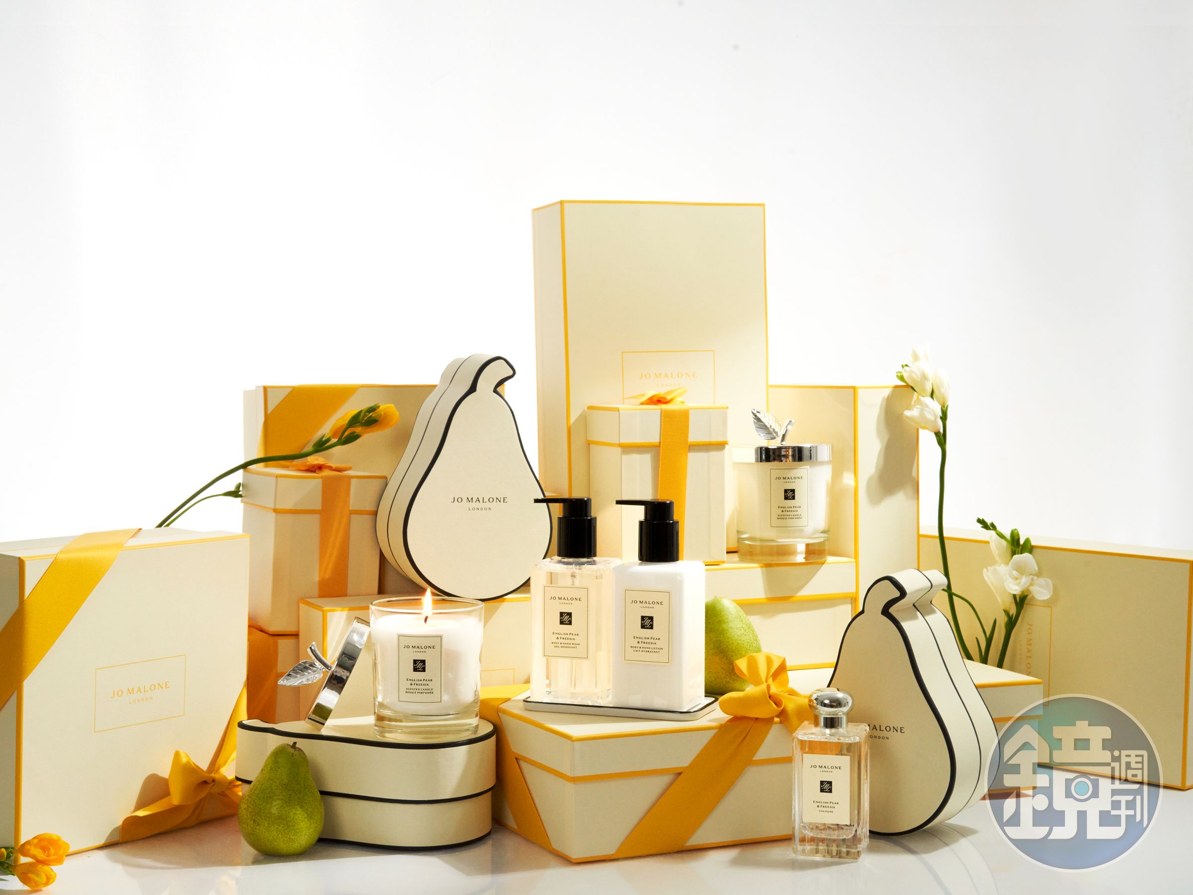 Jo Malone London英國梨香氛家族的限量包裝，不論梨形禮盒或鮮黃禮盒組都是滿滿心意。（Jo Malone London提供）
