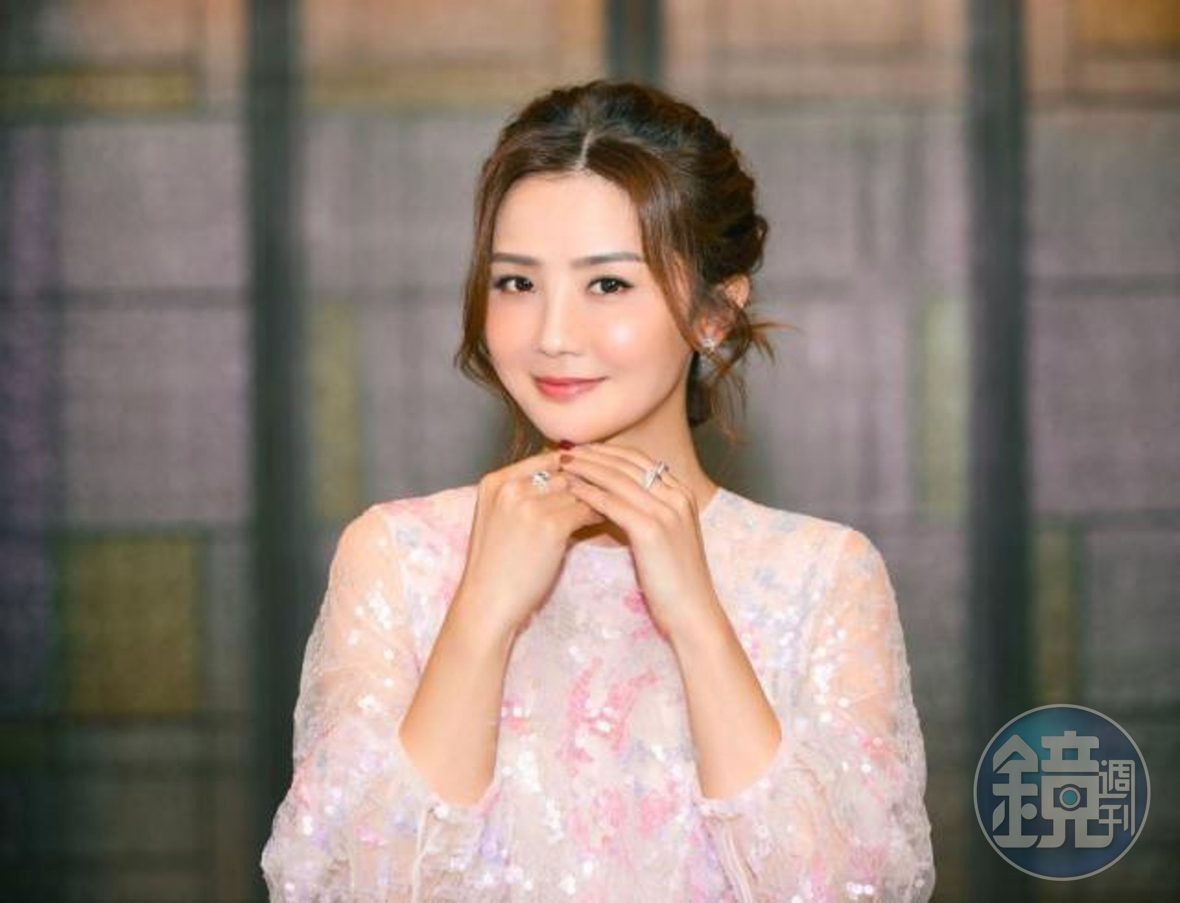 阿Sa與百億富三代石恒聰宣布和平分手後，傳出之間其實還有女星陳靜。（翻攝自阿Sa臉書）