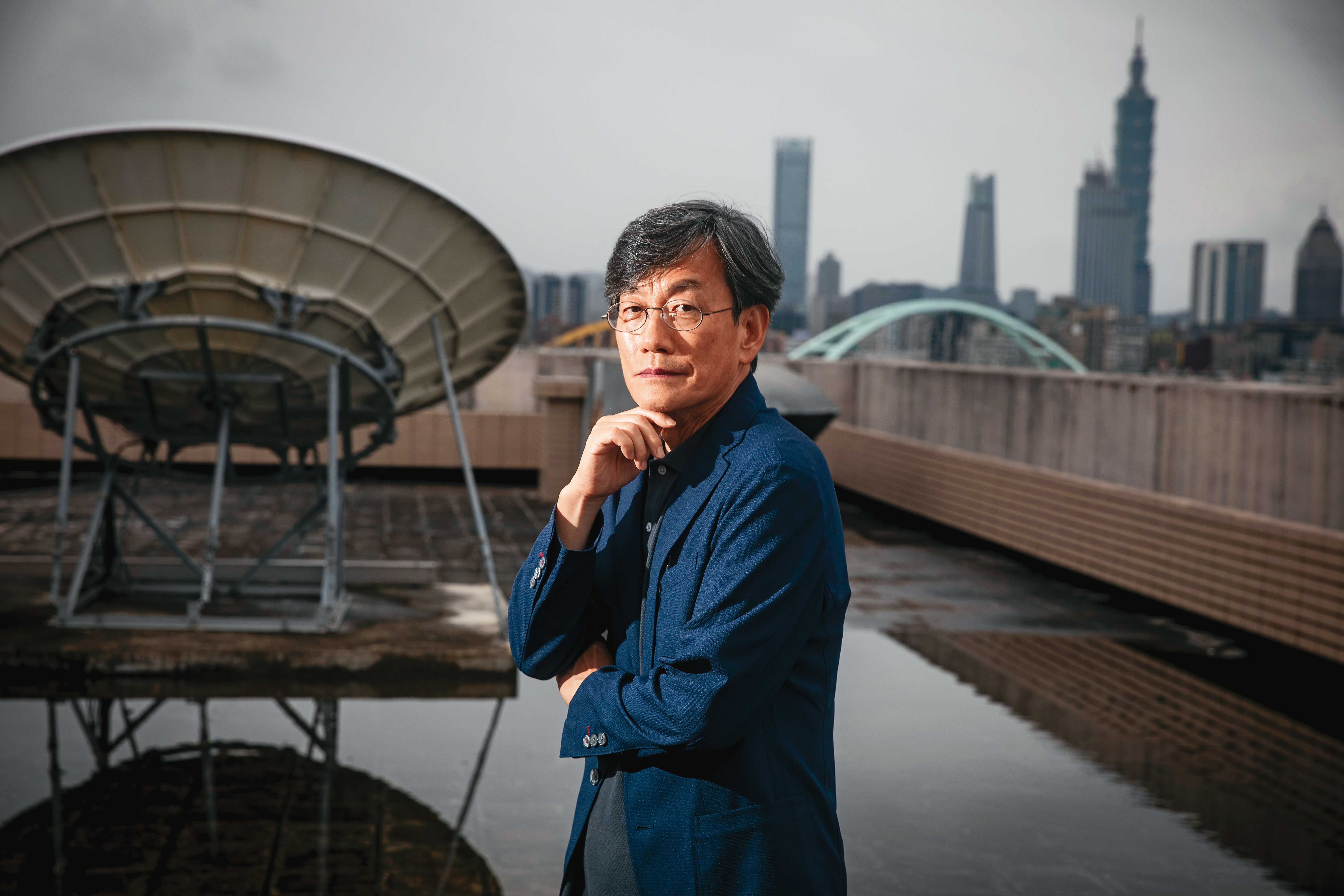 孫石熙連續17年被韓國《時事IN》雜誌票選為最有影響力的媒體人。