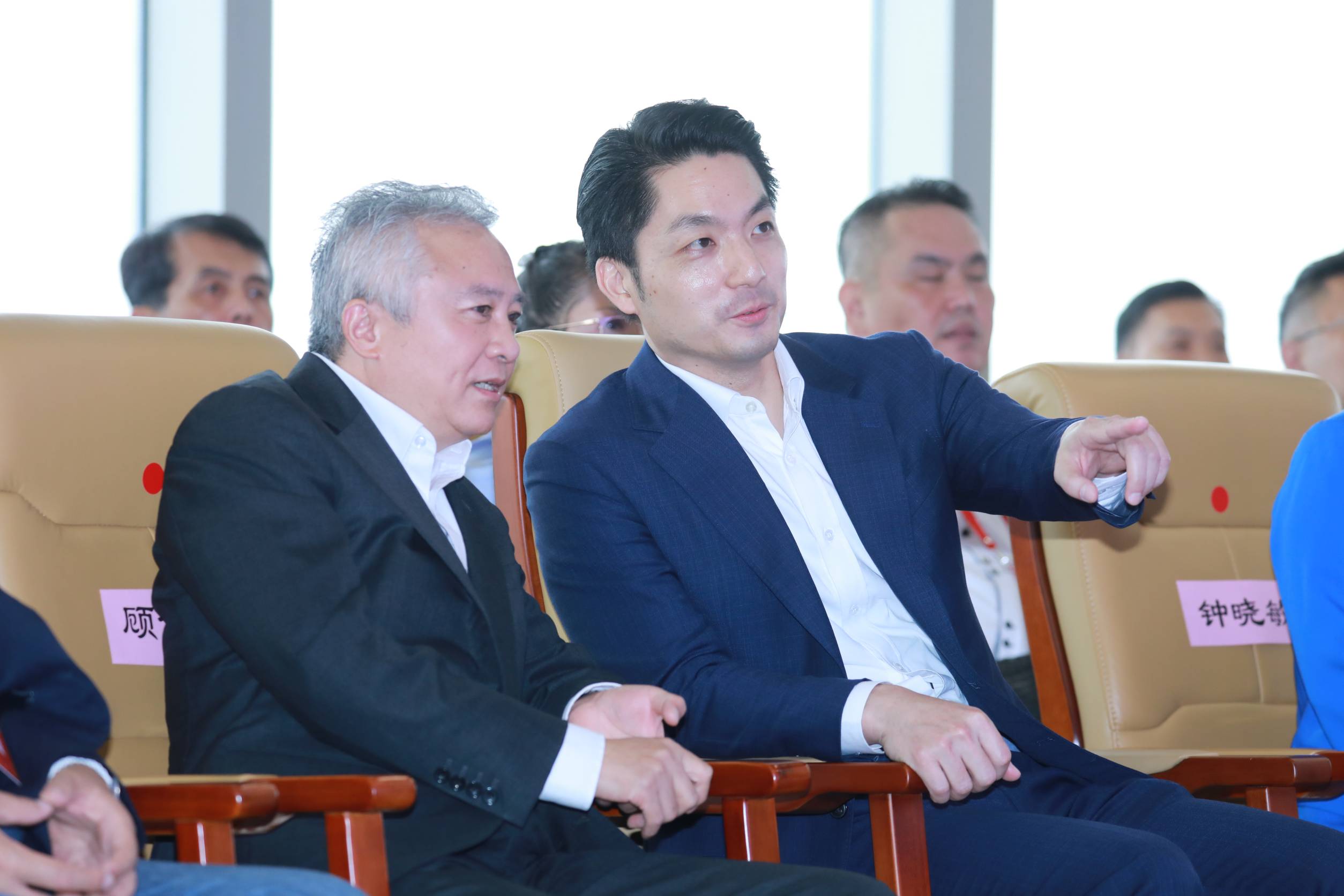 蔣萬安表示，在大環境越困難、兩岸關係越緊張的時候，就越需要兩岸交流溝通及對話。