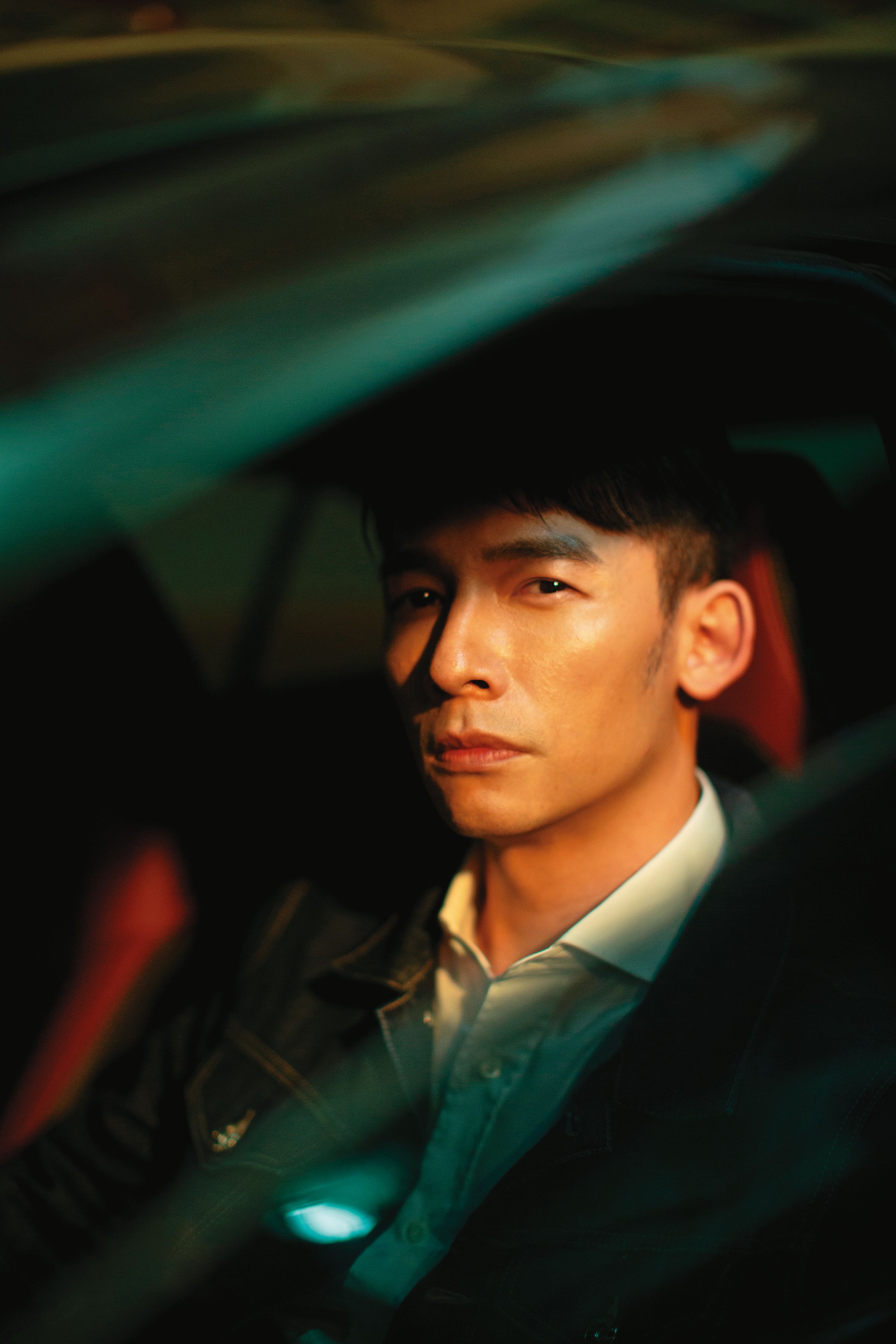 車子是記錄温昇豪人生的一種工具,象徵著各式各樣的人生里程碑。
