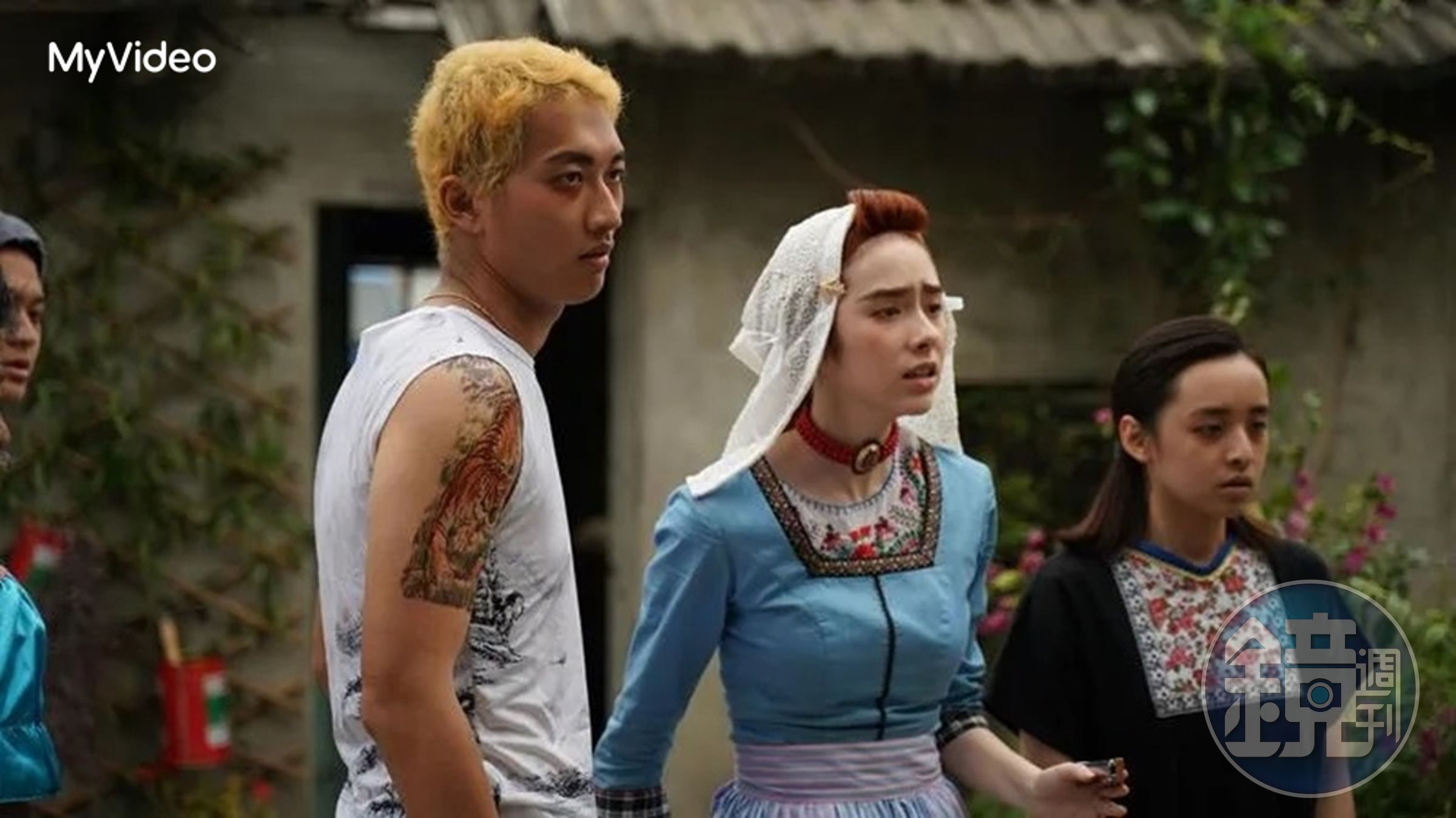 今年獲選為北影「非常新人」的林澤凱(左一),劇中飾演不良少年鬼魂黑輪。(MyVideo提供)