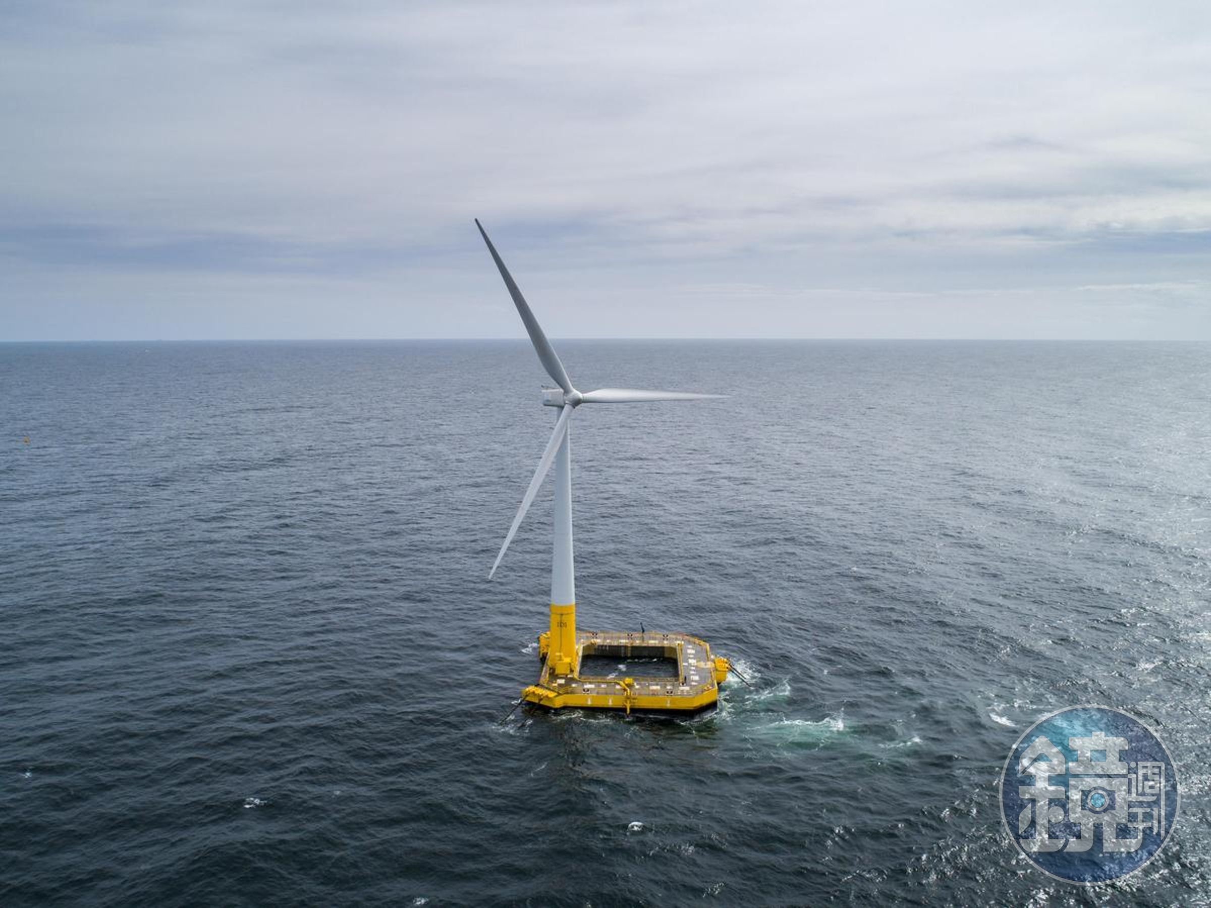 法國電力再生能源(EDF Renewables)經過審慎評估,決定攜手台亞風能,完成環洋離岸風力發電計畫行政契約簽署程序。(台亞風能提供)
