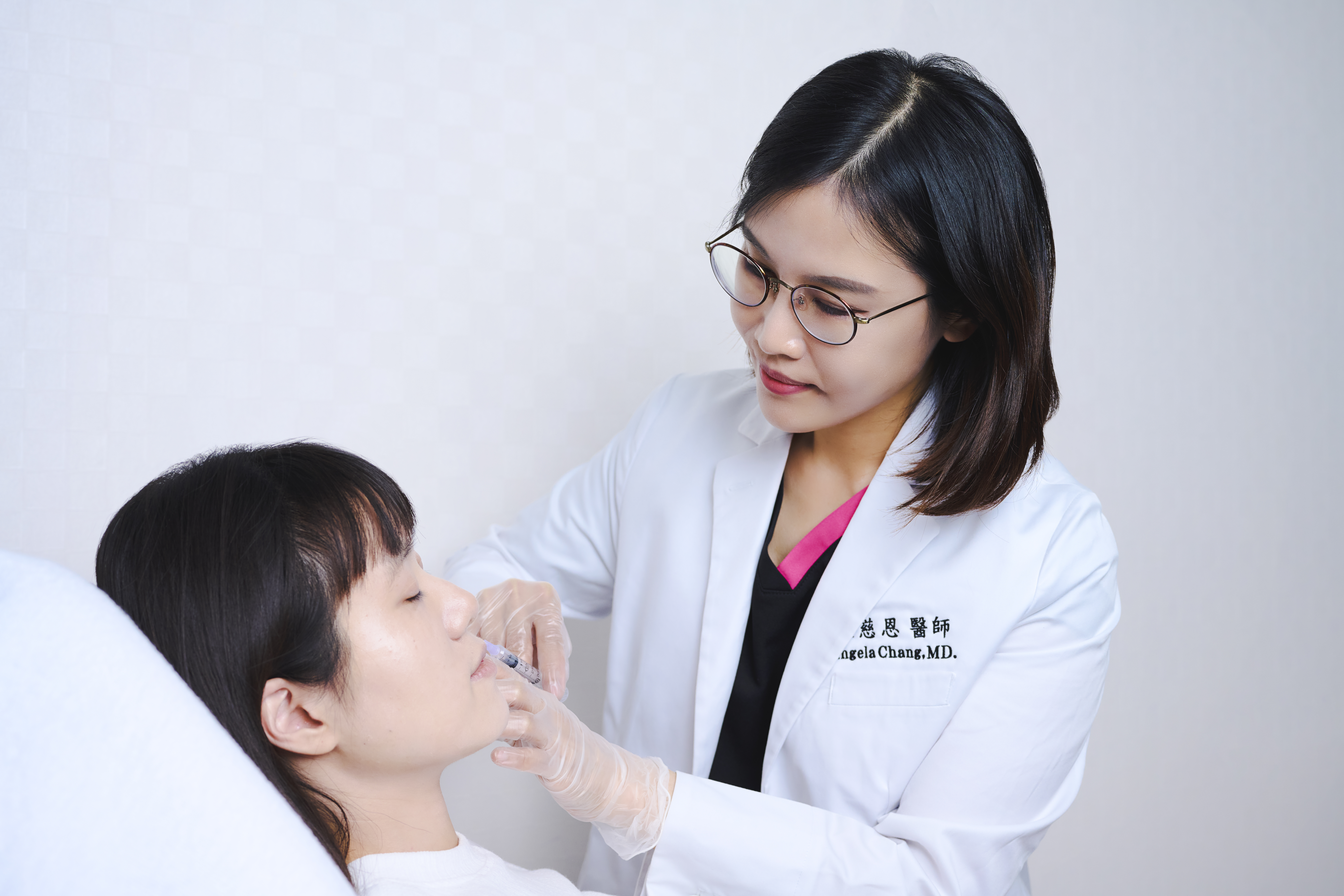 「精靈聚雙旋乳酸」專利聚左旋+聚右旋的雙旋乳酸設計，使膠原蛋白穩定生長，美得更自然。圖片提供：法喬醫美診所提供