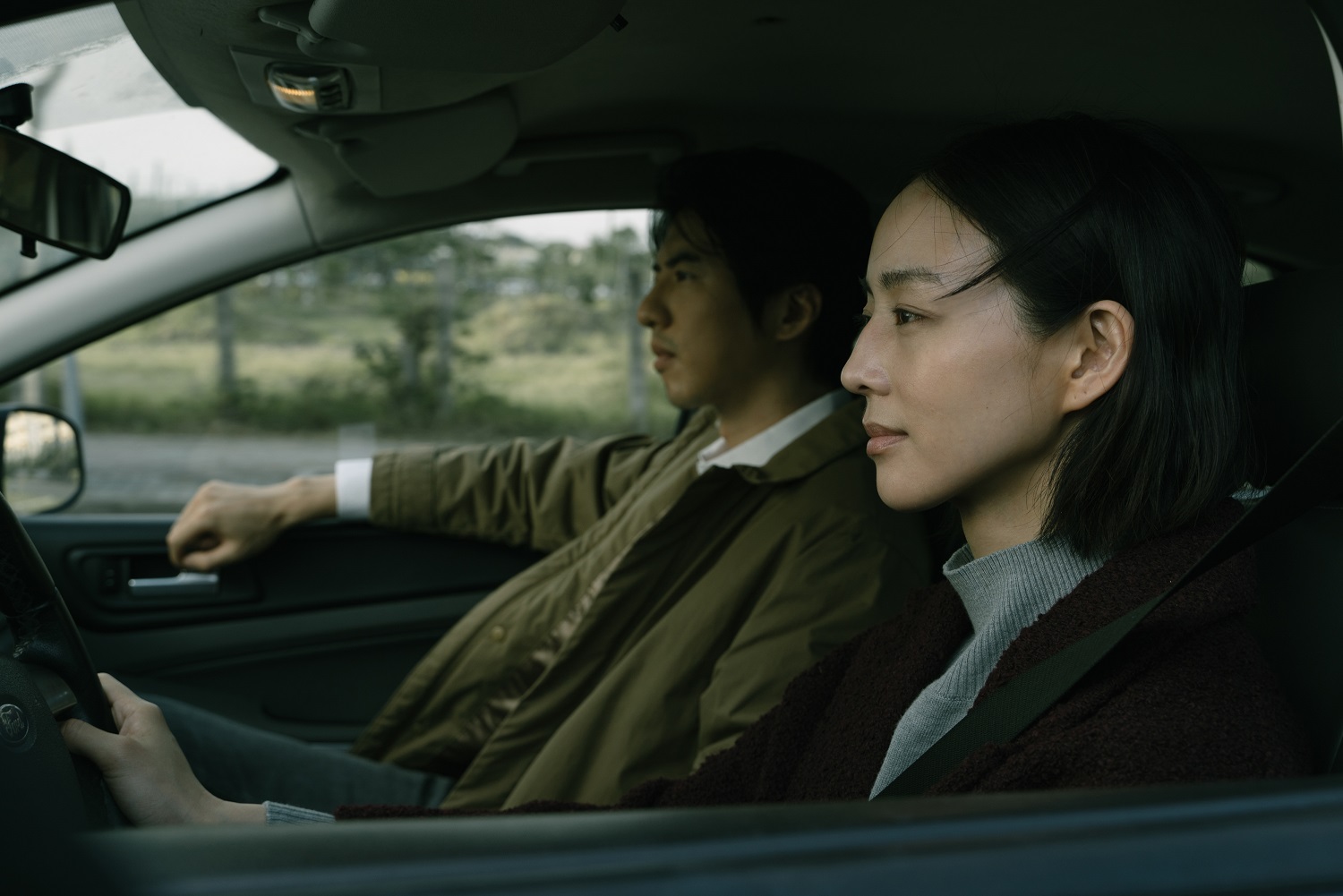 張鈞甯（右）與傅孟柏在《查無此心》中的夫妻緣分不深。（華映提供）