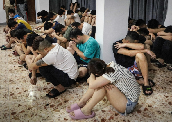 中國人專害中國人！印尼警破獲88人性愛詐騙集團，上百陸人受騙公務員最多。（翻自日本雅虎）