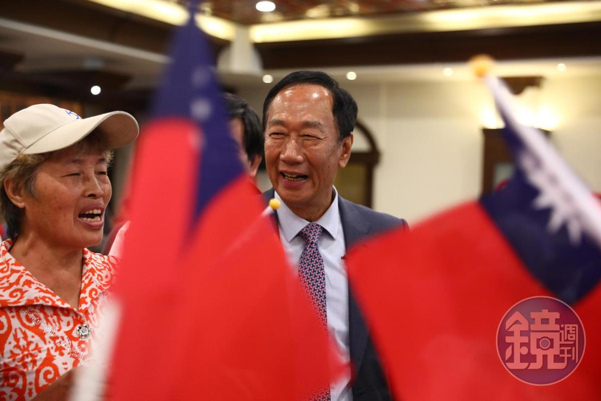 郭台銘（圖）在臉書上呼籲陸委會開放陸客來台，不忘狠酸賴清德「只想當習近平同飯人，忘記了初衷」。（本刊資料照）