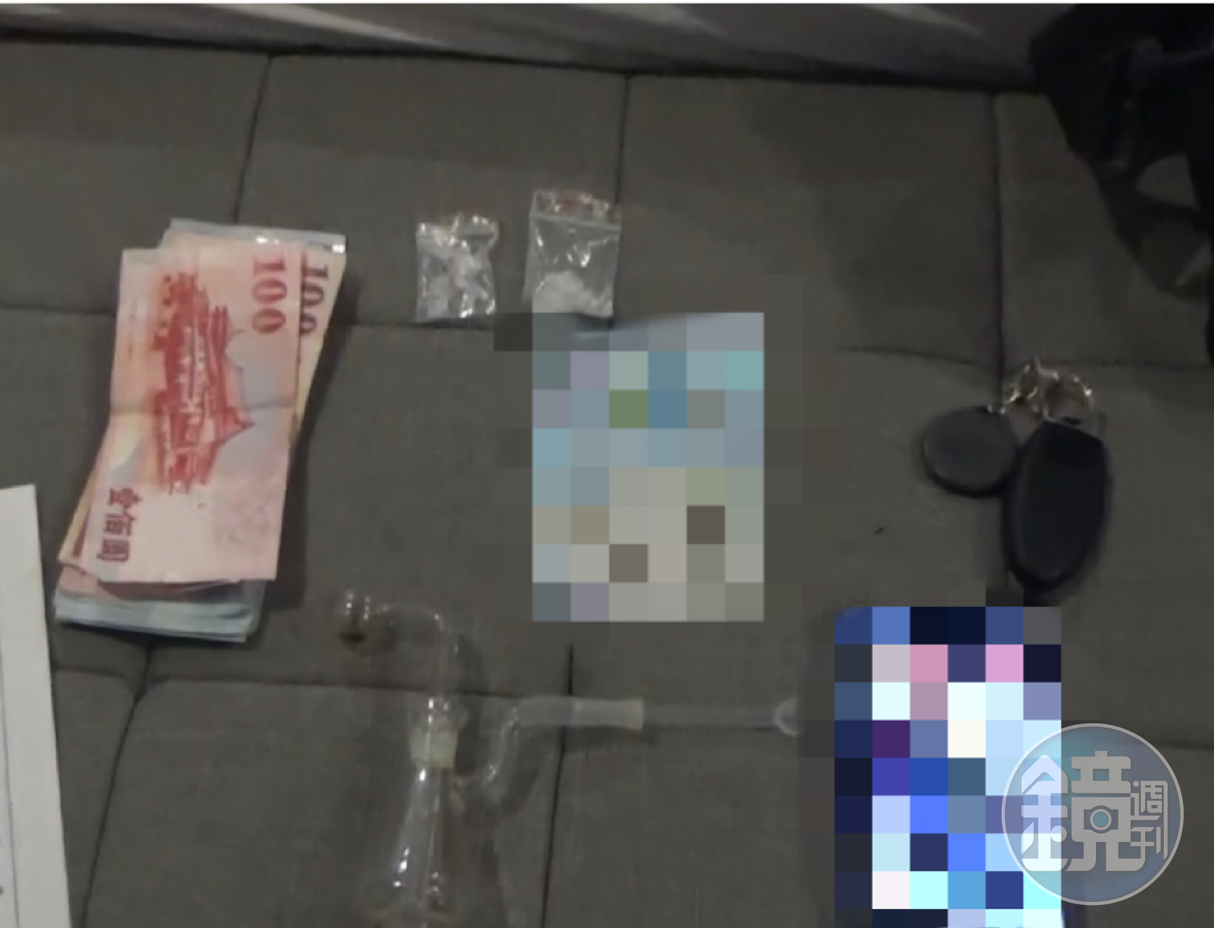 警方查扣嫌犯剩餘贓款。（刑事局提供）