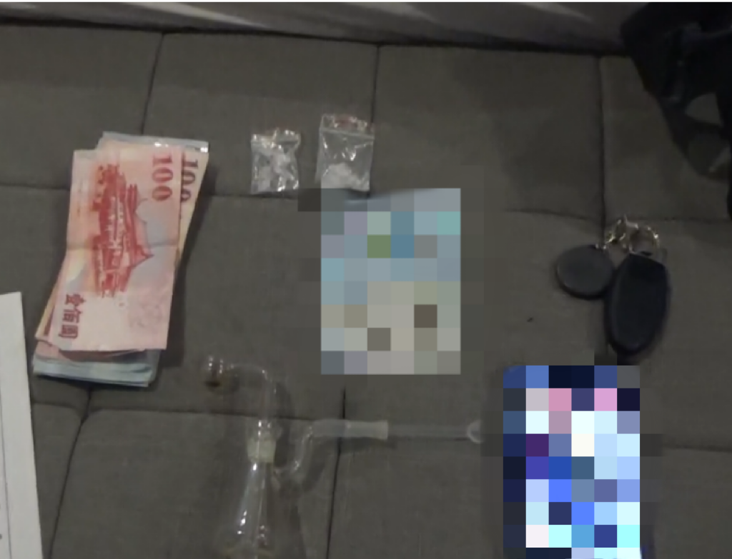 警方查扣嫌犯剩餘贓款。（刑事局提供）