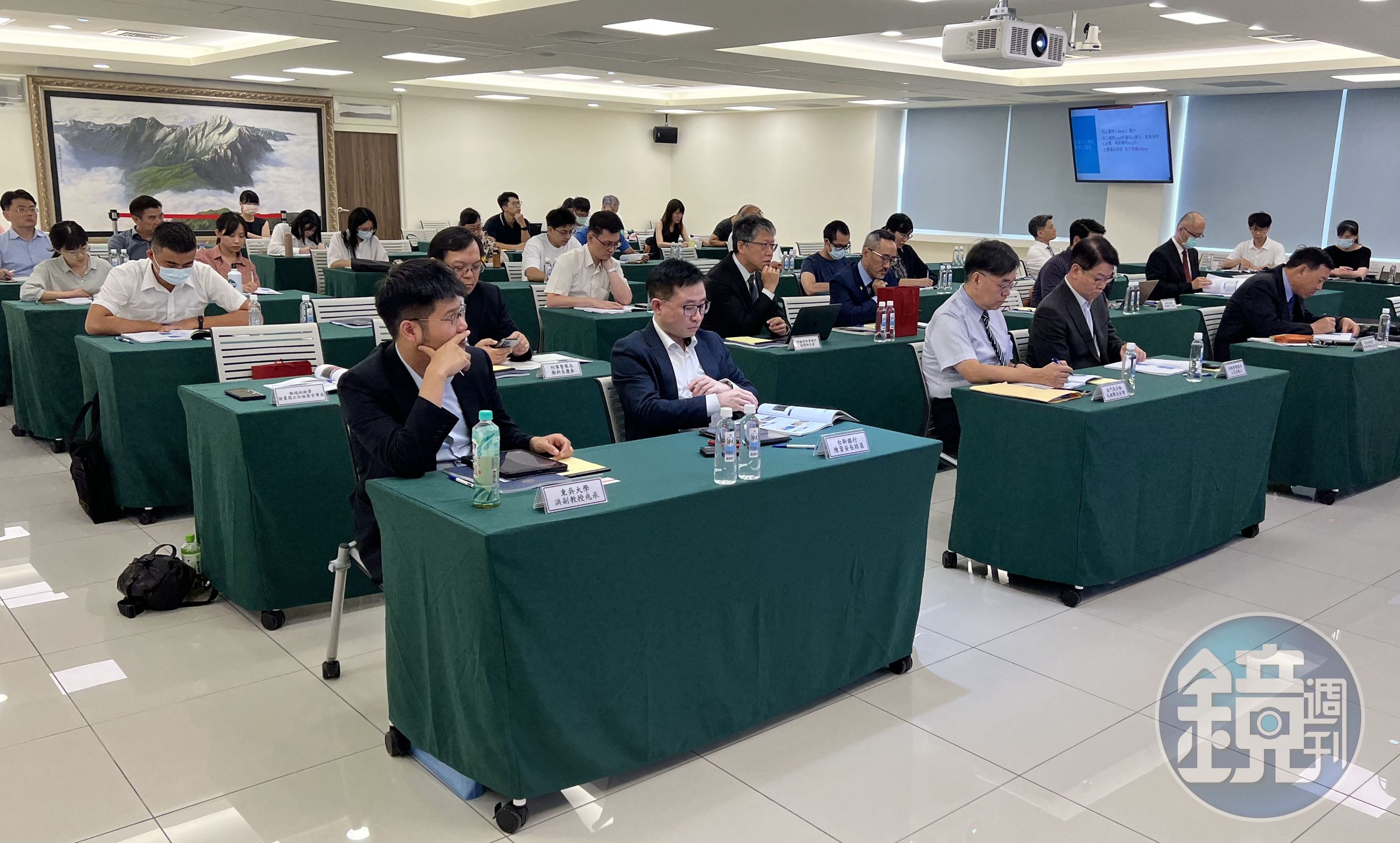 最高檢舉辦「線上博奕犯罪之查緝」研討會,橋頭地檢署主任檢察官鄭子薇建議課徵所得稅,逃漏稅捐逾1千萬以上者,最高可處7年有期徒刑,併科1億元以下罰金。(最高檢提供)
