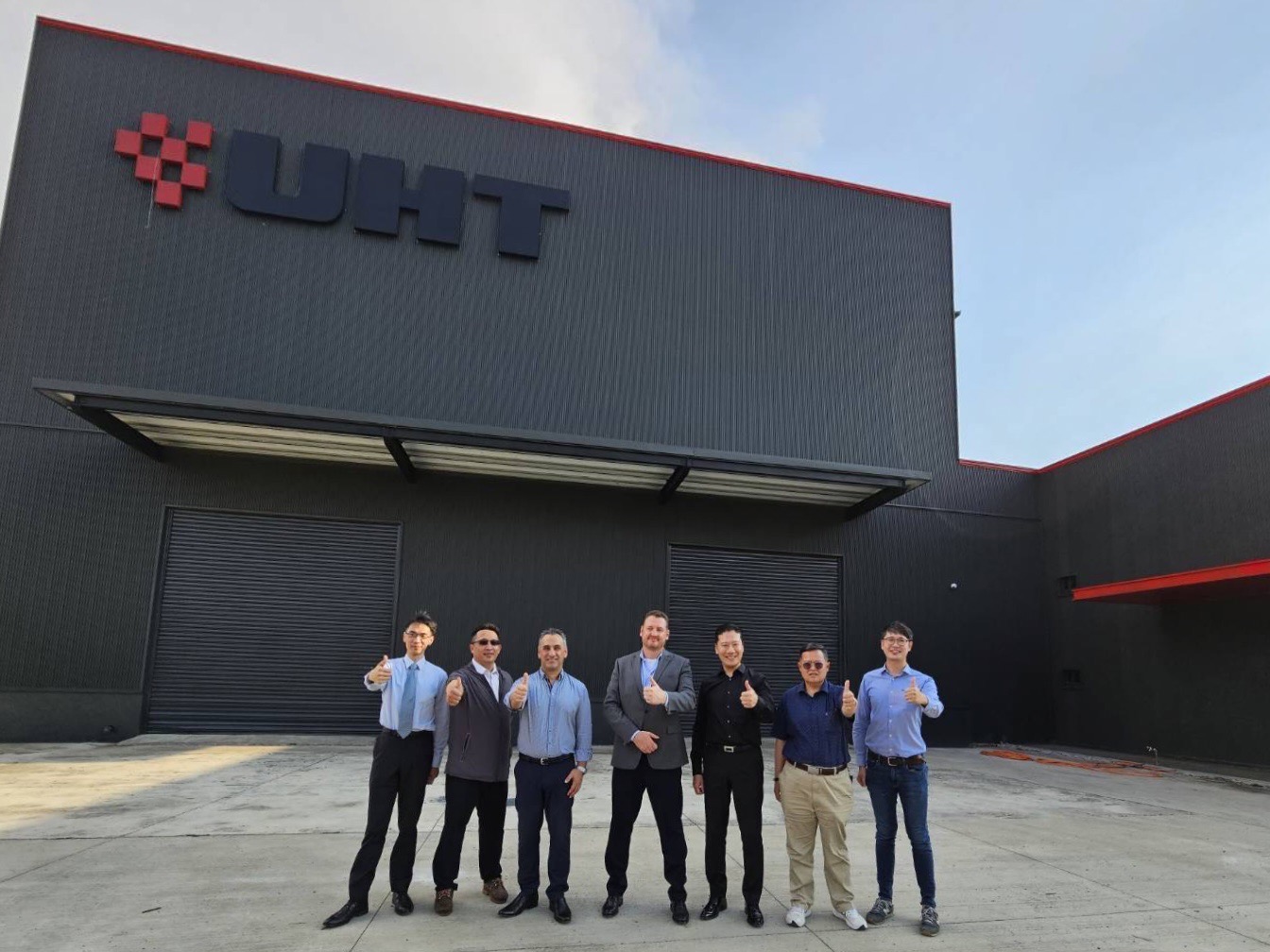 歐洲蘇威集團（Solvay）日前率團參訪永虹草屯新廠，洽談相關產品合作共同開發事宜。（永虹先進提供）