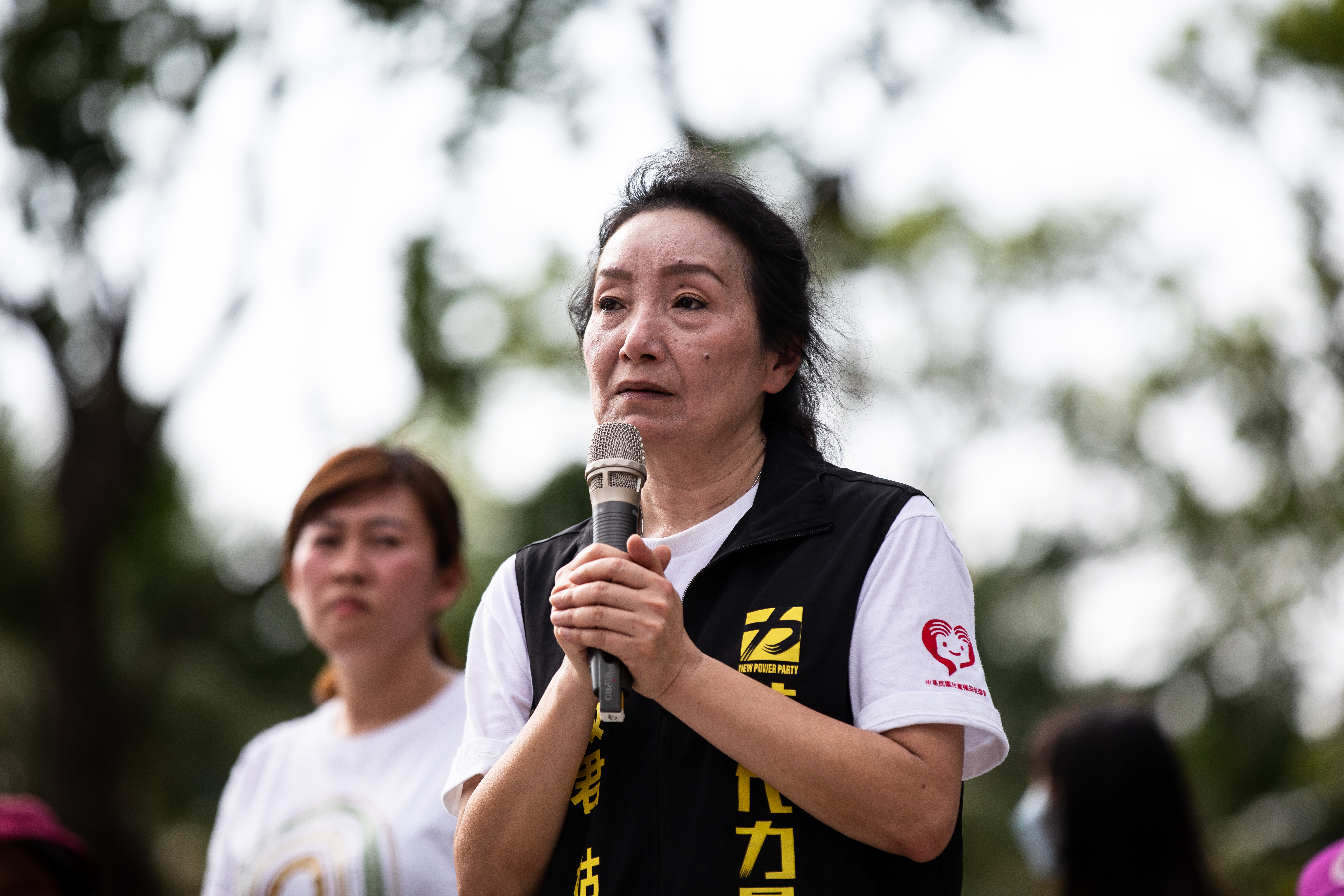 「太魯閣的眼淚」發言人王薇君昨日意外在出軌的太魯閣號殘骸上發現罹難者頭蓋骨，引發外界議論。（本刊資料照）