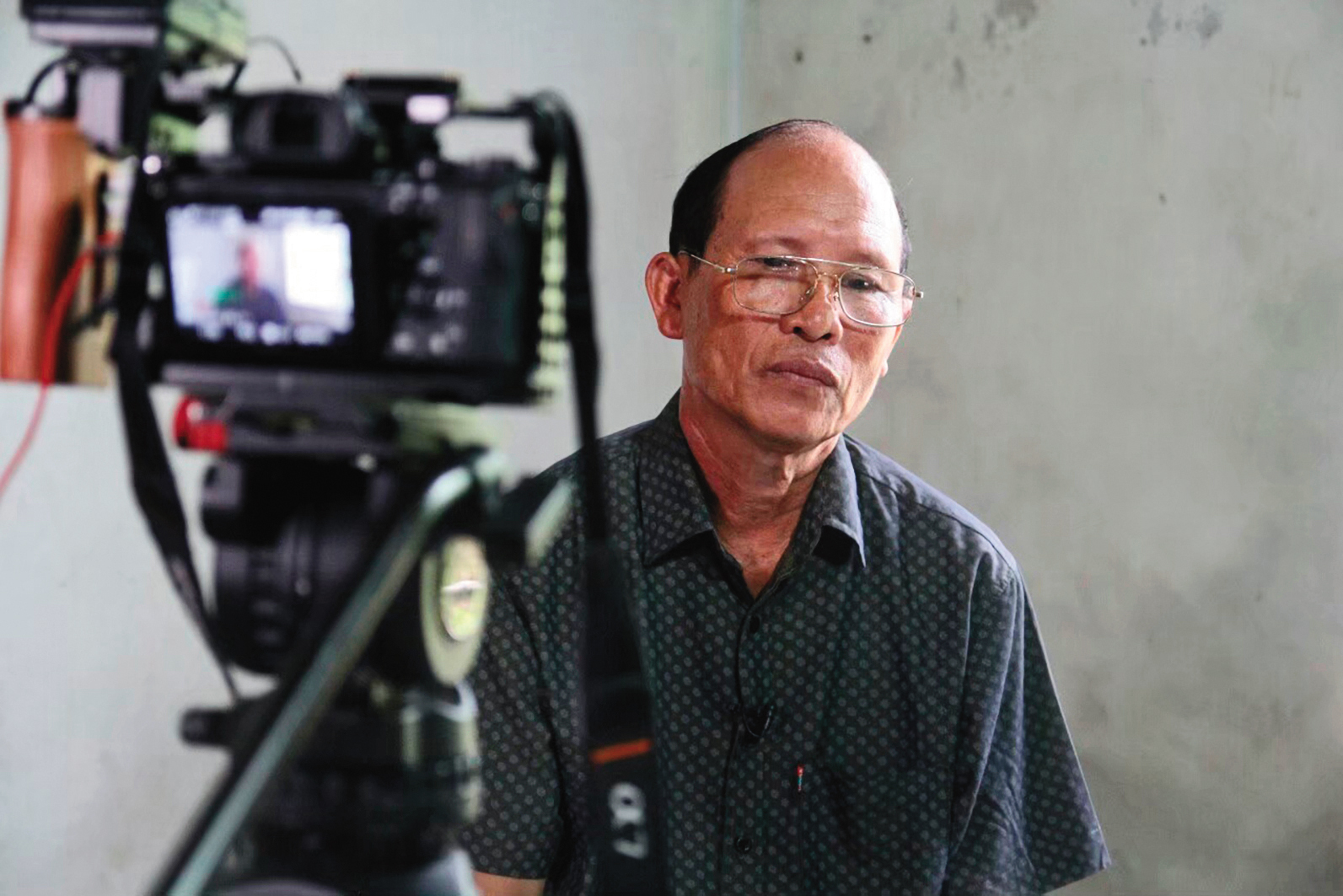 越南移工被警方連開9槍擊斃，《九槍》紀錄片從拘捕祕錄畫面、受害家屬訪談等方面探討移工現實悲劇。（九槍團隊提供）