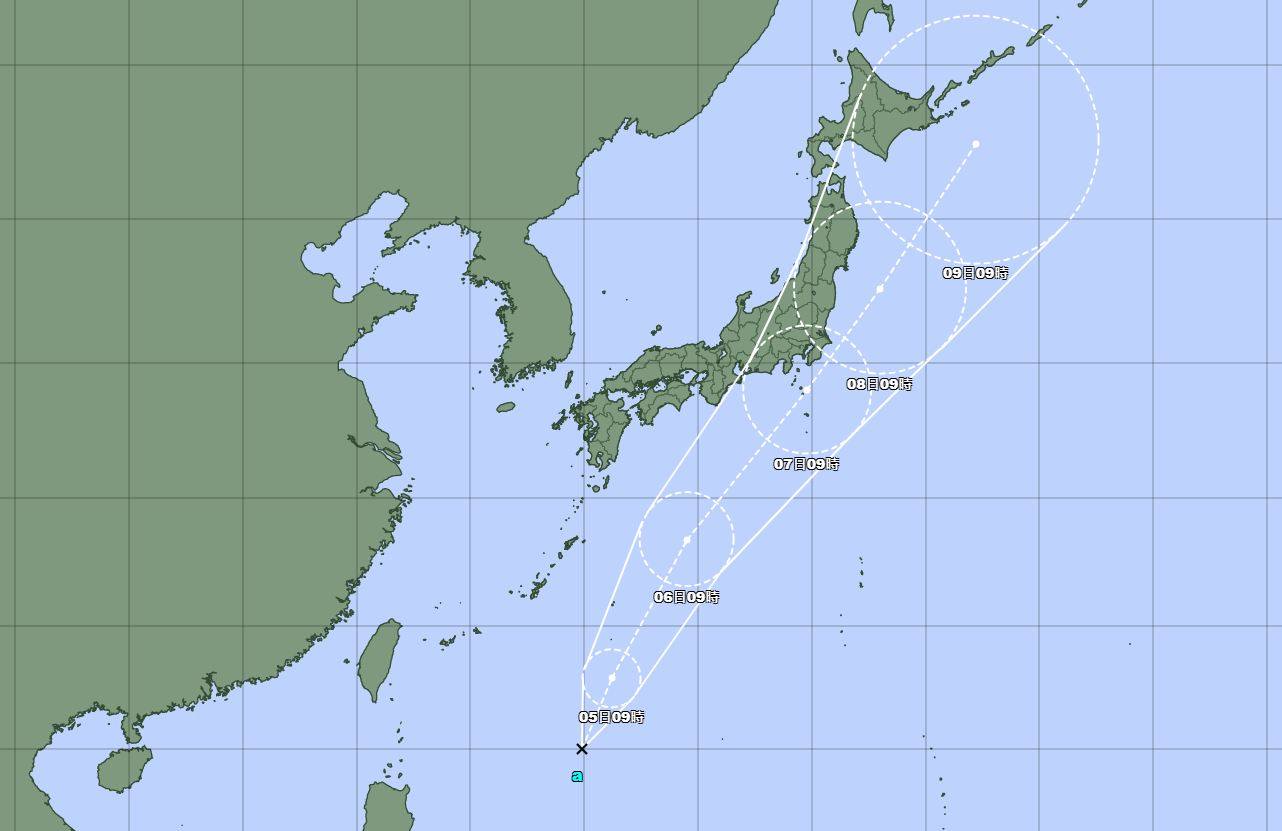 氣象粉專指出,「第13號鴛鴦颱風即將形成!」(翻攝自臉書@台灣颱風論壇|天氣特急)