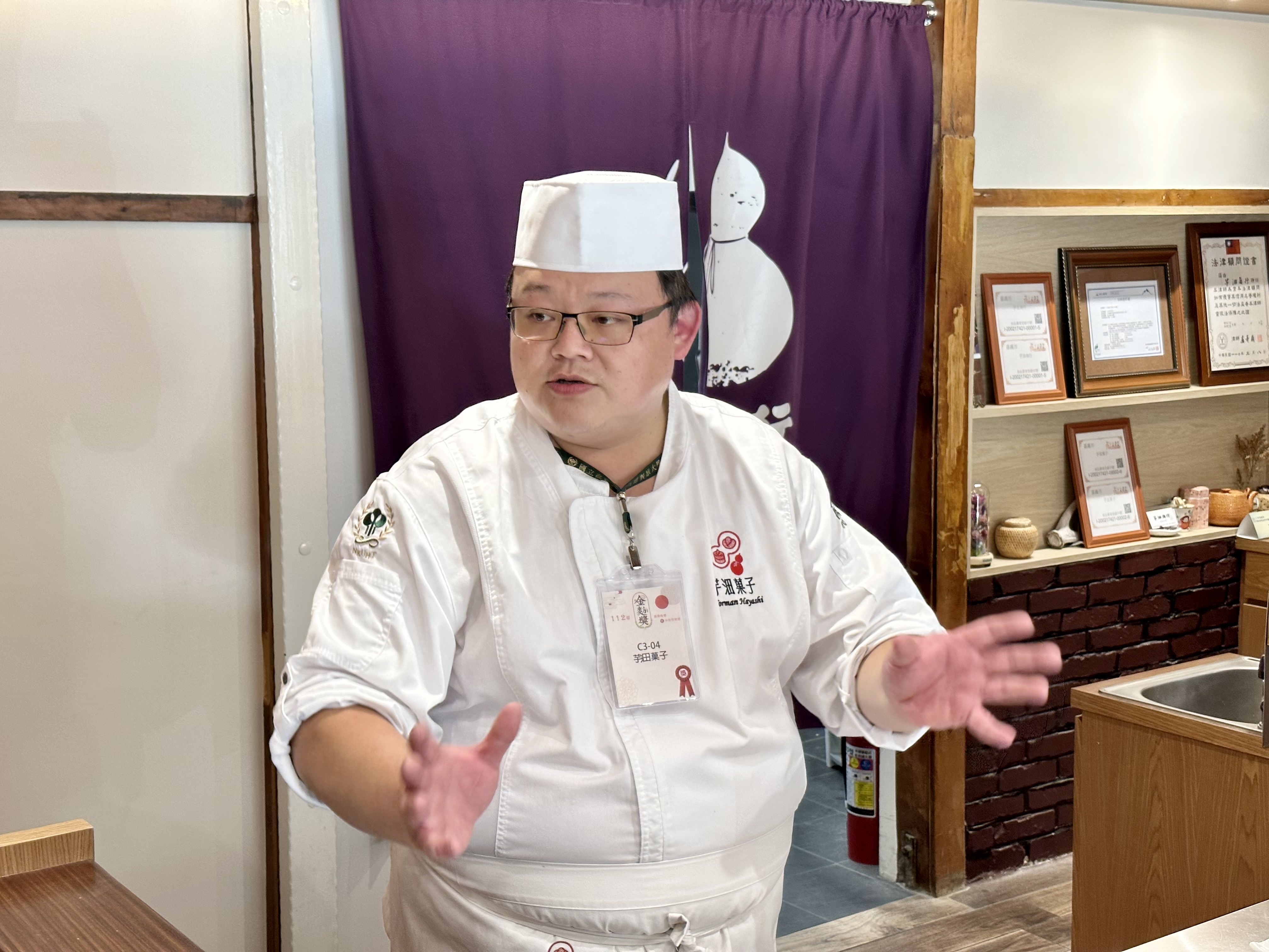 老闆林浚成身兼主廚，曾到日本學習正統的懷石料理技法。