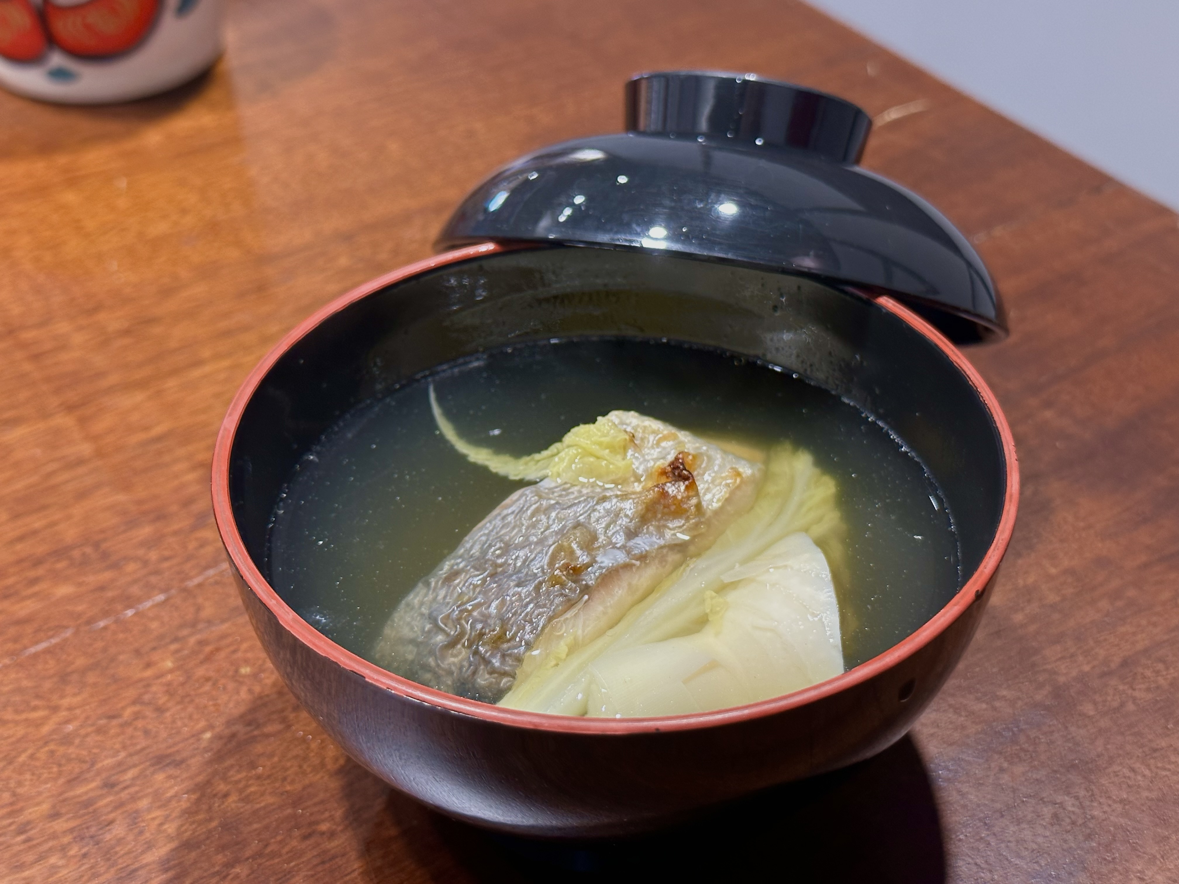 湯品喝得到柴魚香，吃得到扎實的午魚肉。