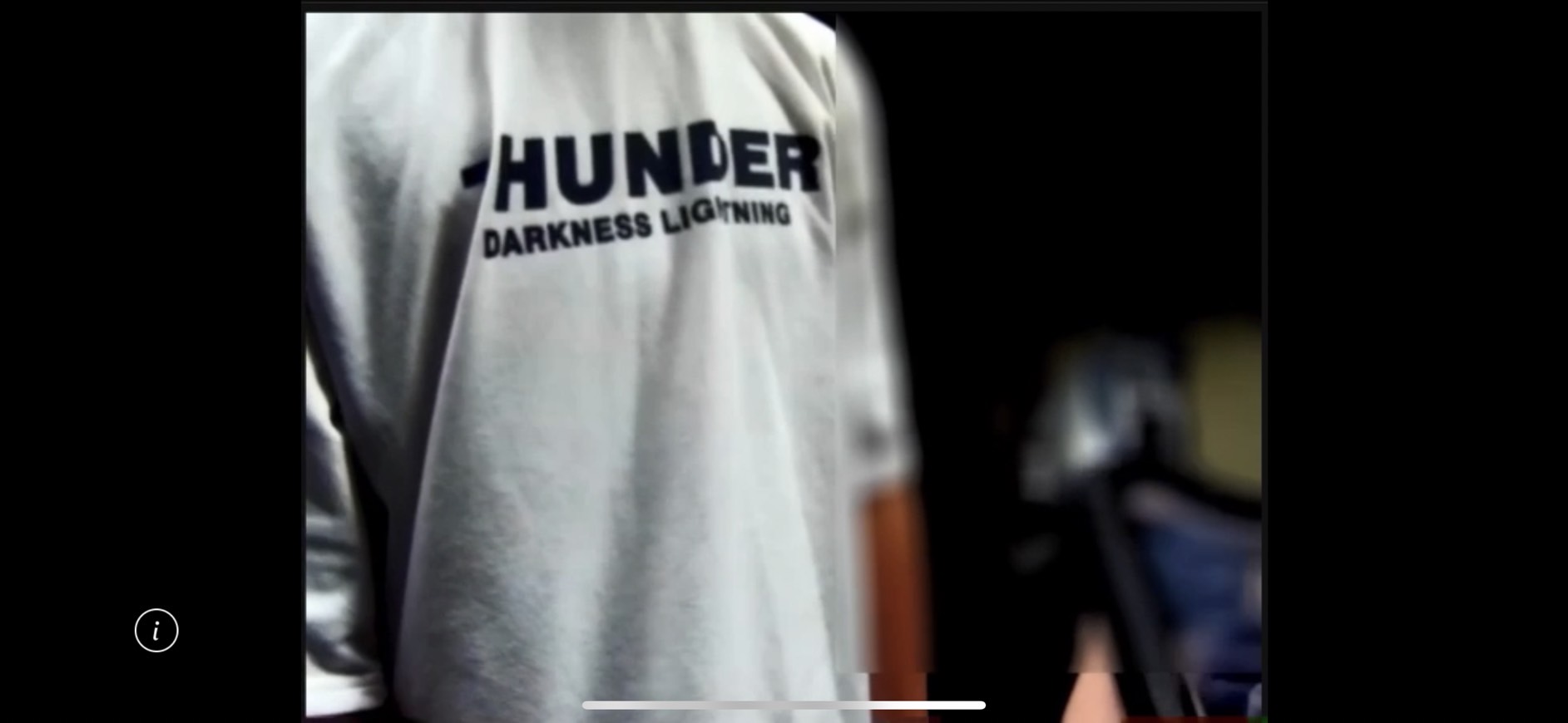 警方循線通知蕭男到案說明，他坦承犯案，訊後被依妨害風化等罪送辦。（翻攝畫面）