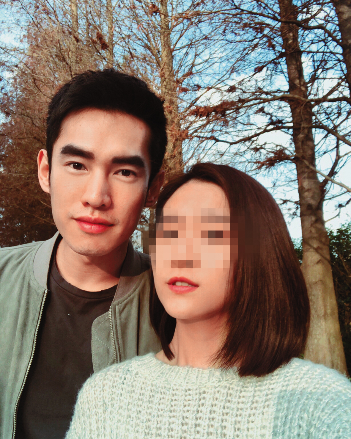 張書豪(左)在歐陽妮妮之前有圈外女友陳璇,女方已把IG中跟張書豪的照片刪得精光,可見情傷頗深。(翻攝自陳璇IG)