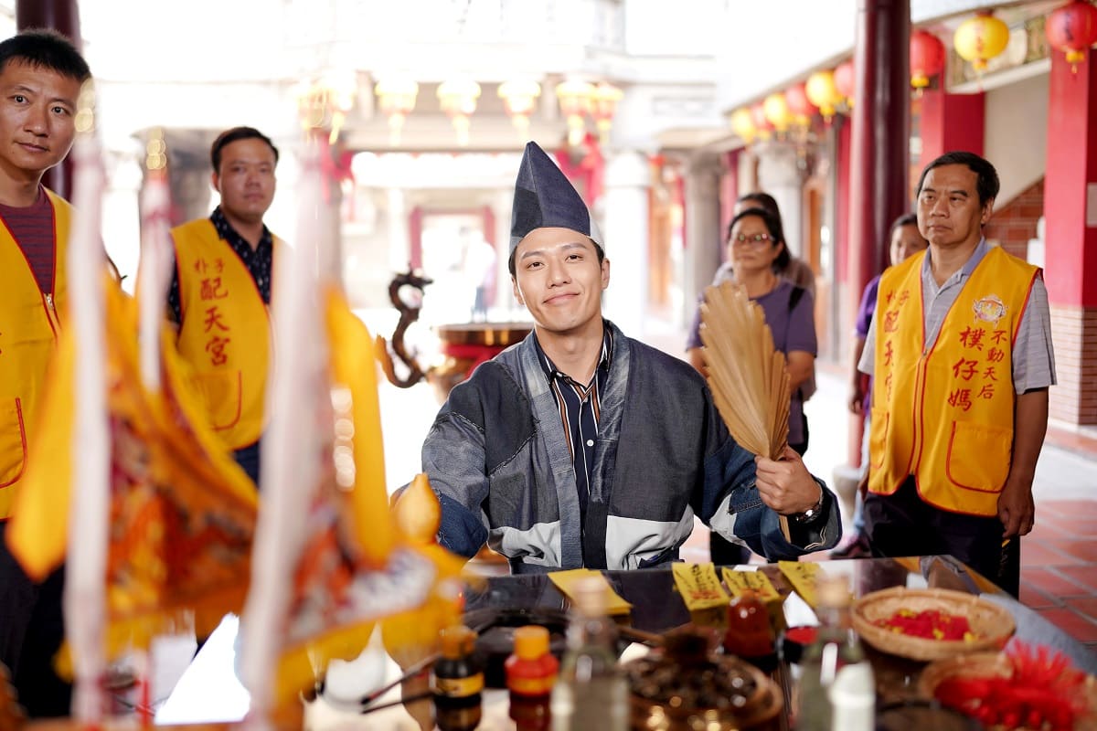 張睿家在華視8點檔大戲《阿叔》首次挑戰乩身角色。（華視提供）