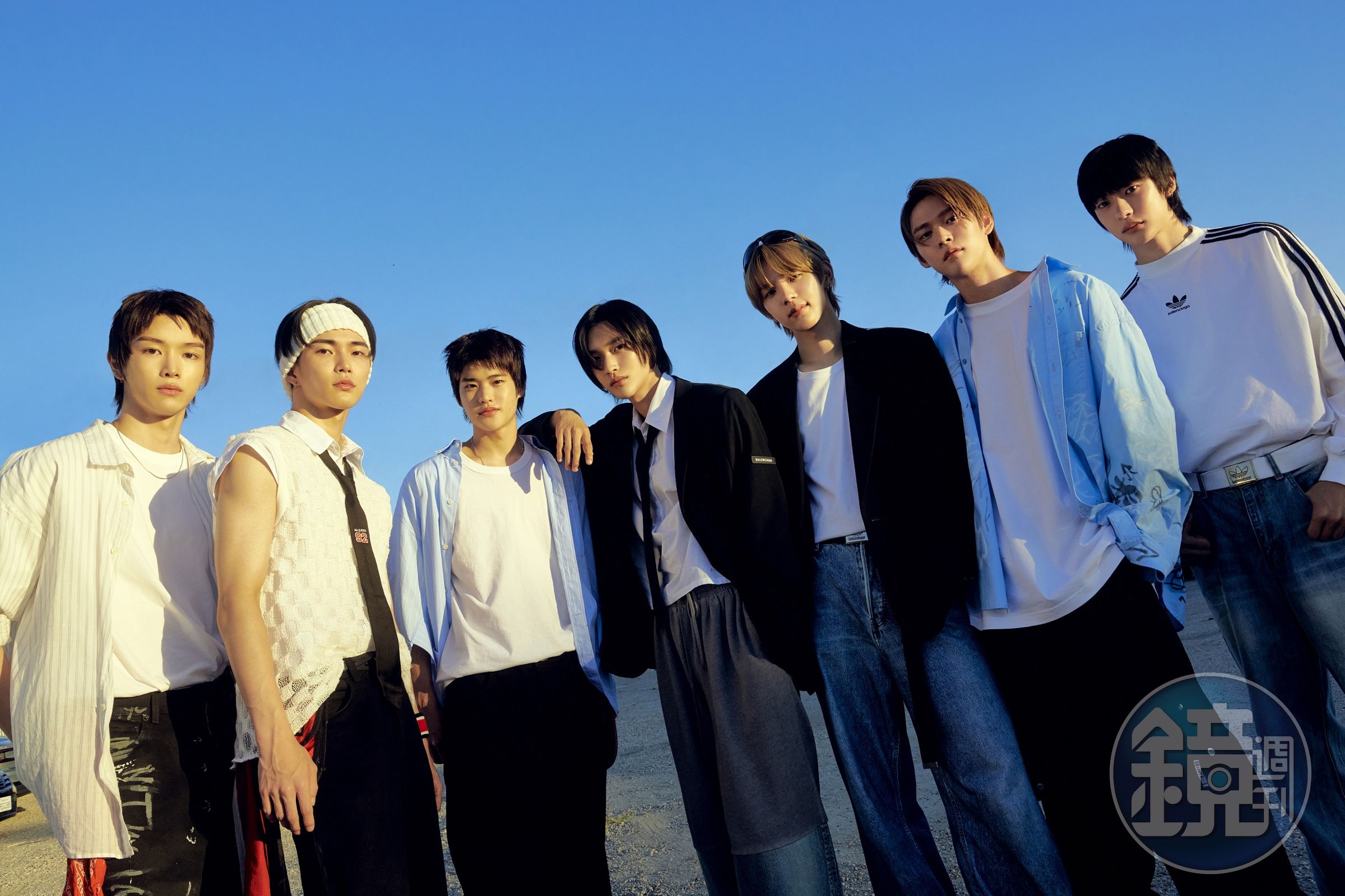 SM時隔3年推新團RIIZE,出道日並舉行紀念Showcase。(由左至右: SUNGCHAN, SEUNGHAN, SOHEE, WONBIN, SHOTARO, EUNSEOK, ANTON)(SM Entertainment提供)
