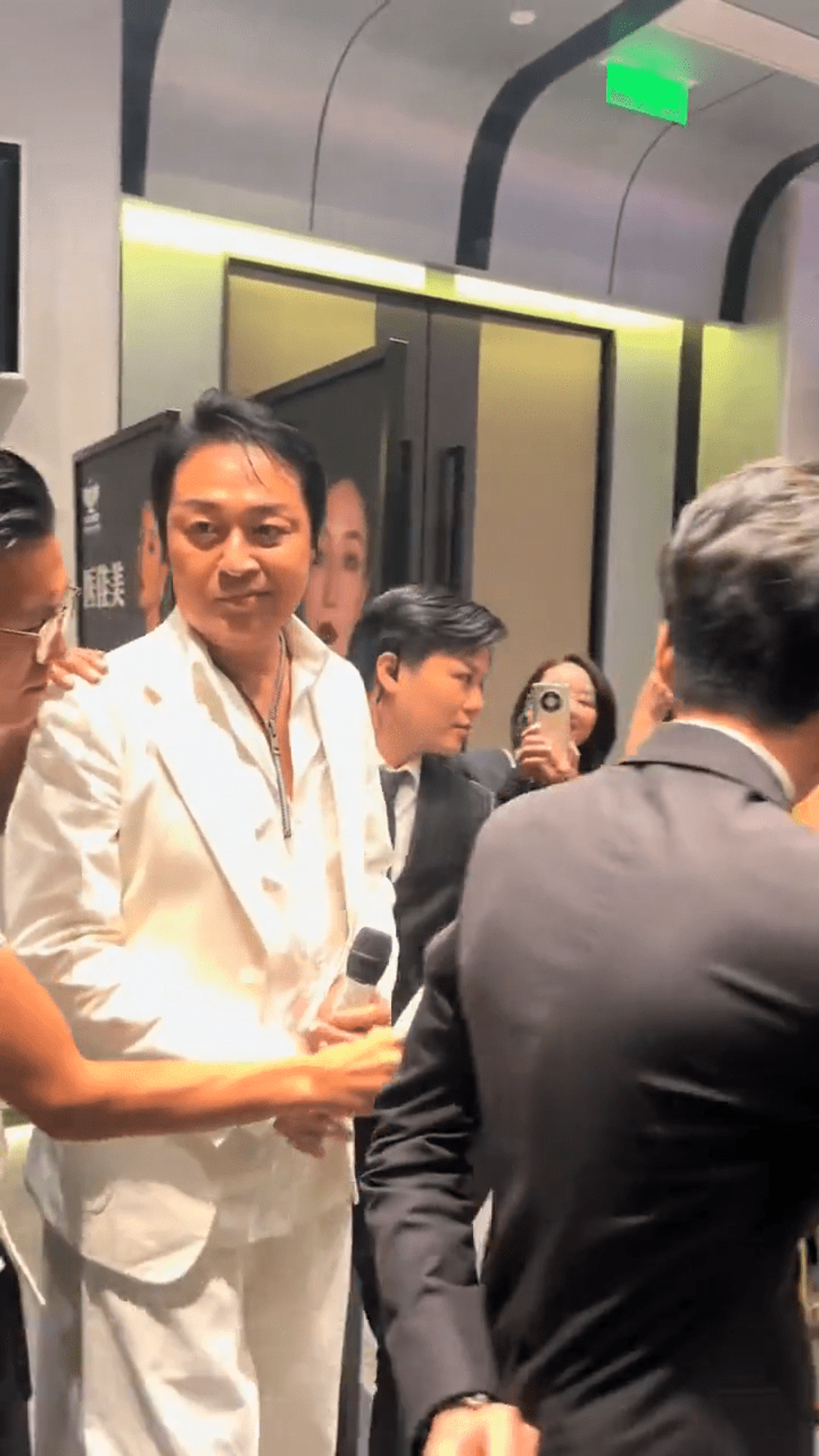 馬景濤出席活動被拍到臉「看起來怪怪的」,疑似健康出狀況。(翻攝微博)