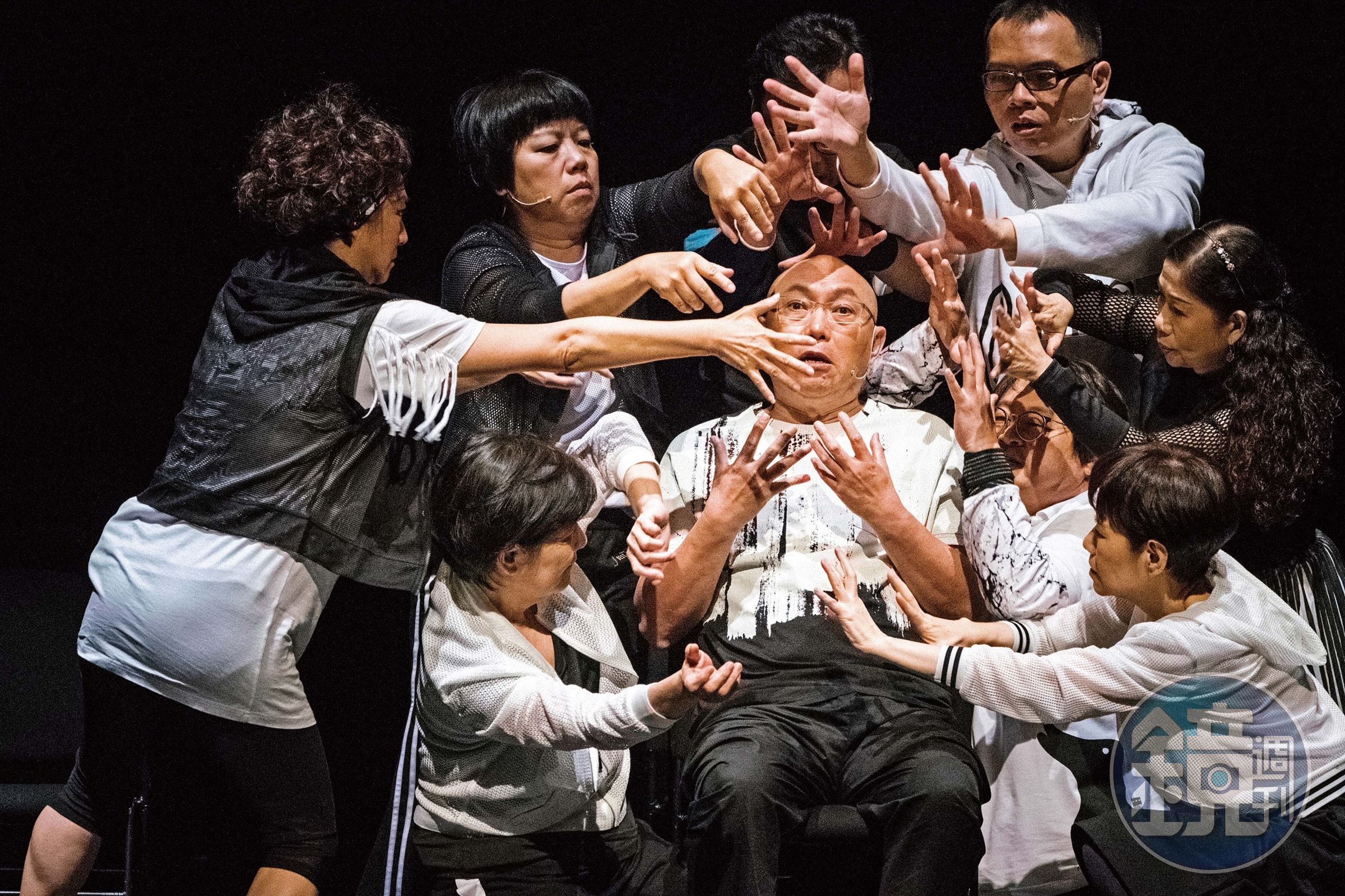 新版《演員實驗教室》讓鄧安寧(中)、楊麗音(左)等老班底齊聚。(劉振祥提供)
