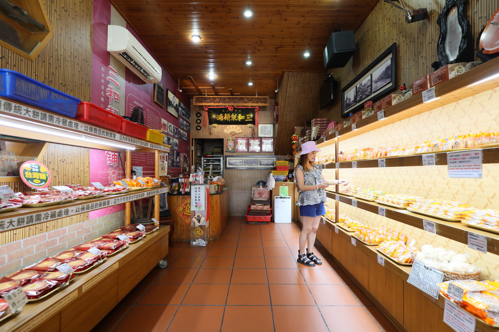 林泰承接手經營後便將店面與製餅處區分開，希望讓更多遊客認識傳統糕餅之美。