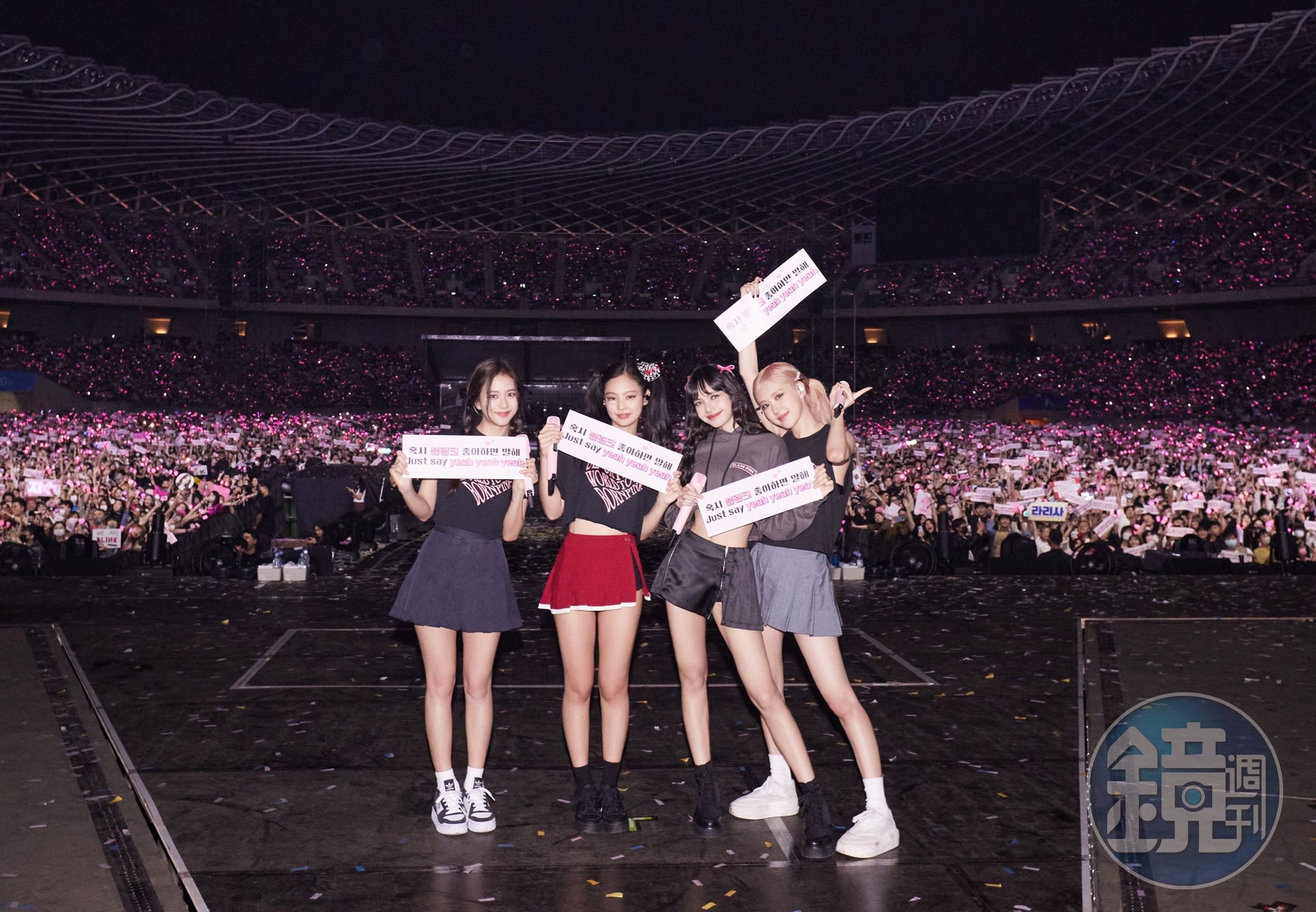 當初BLACKPINK（圖）赴高雄開唱，黃牛票炒價最高40萬元，而周嫌製作的搶票程式，僅需2至5秒就能搶到這類熱門演唱會門票。（翻攝自BLACKPINK官方推特）