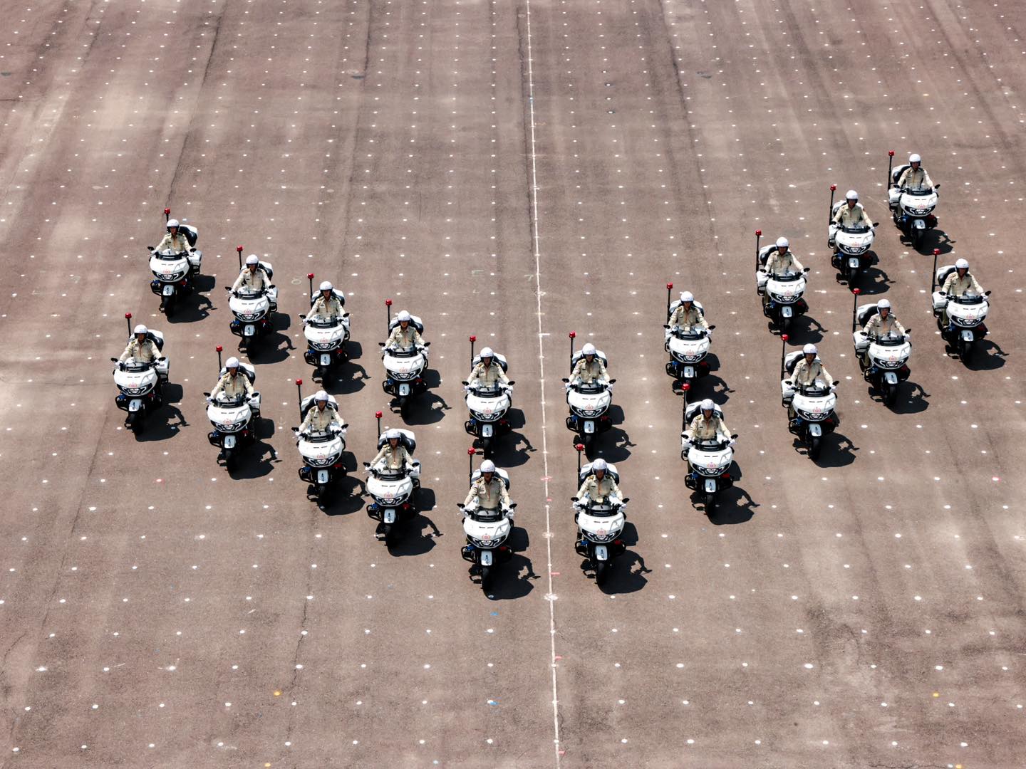 9月24日陸軍湖口營區開放,憲兵快反連將帶來重型機車表演。(翻攝自國防部發言人臉書)