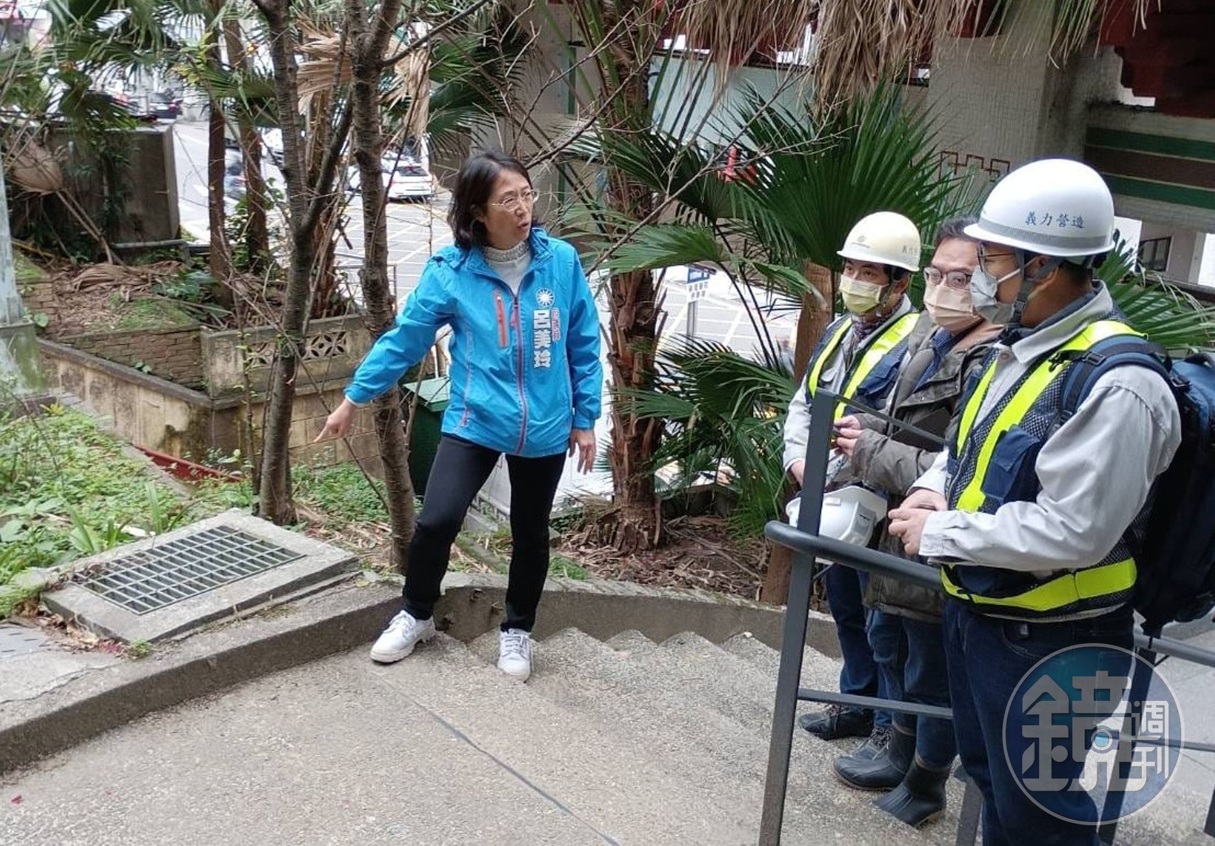 呂美玲（左）因與街訪民眾鬥嘴被戲稱「討打姐」，傳出準備加入民眾黨。（翻攝自呂美玲臉書）