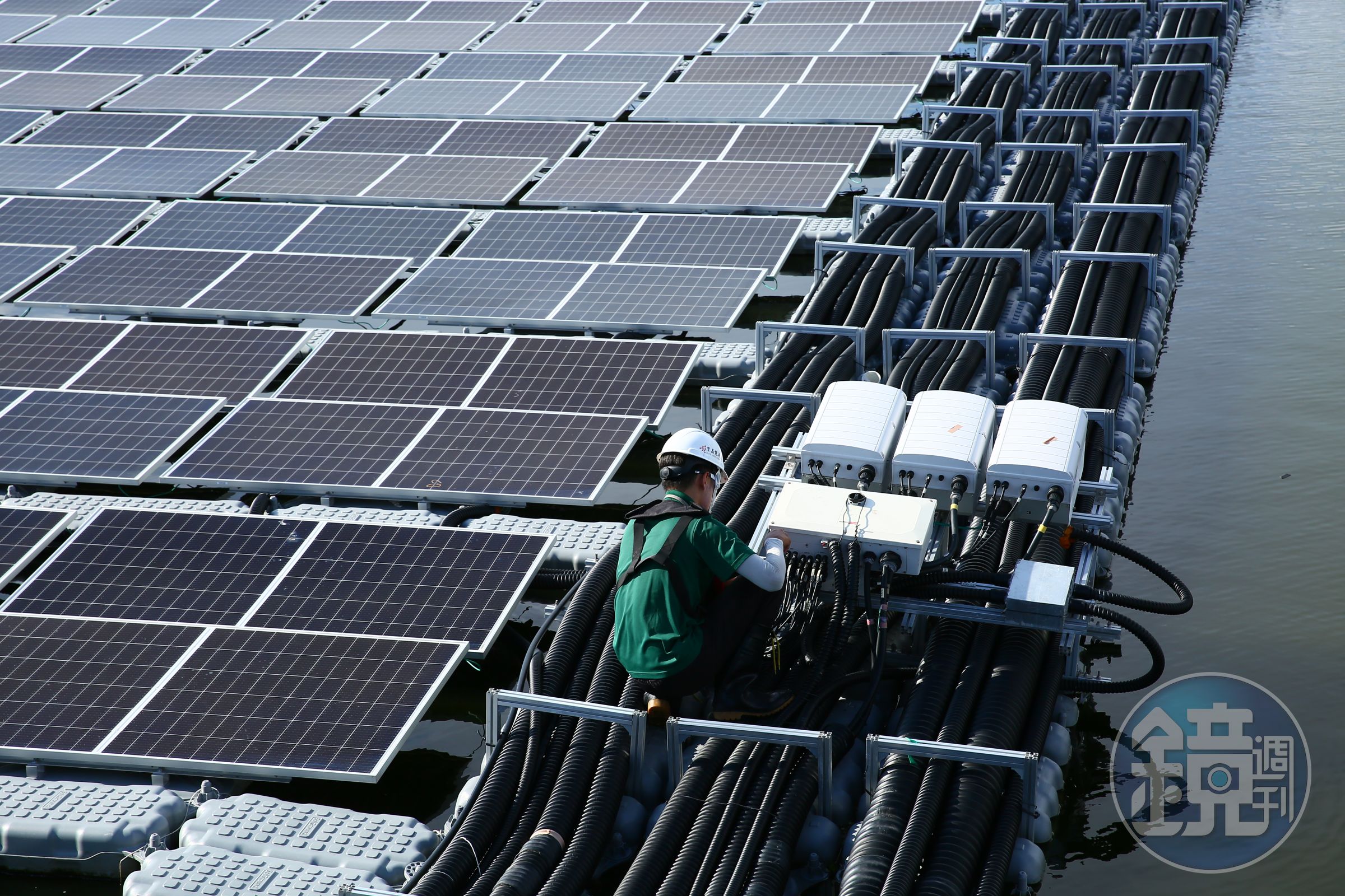 寶晶在不利耕作的地層下陷區首創大規模地面型太陽能光電案場,今年預計完成180MW併網量。