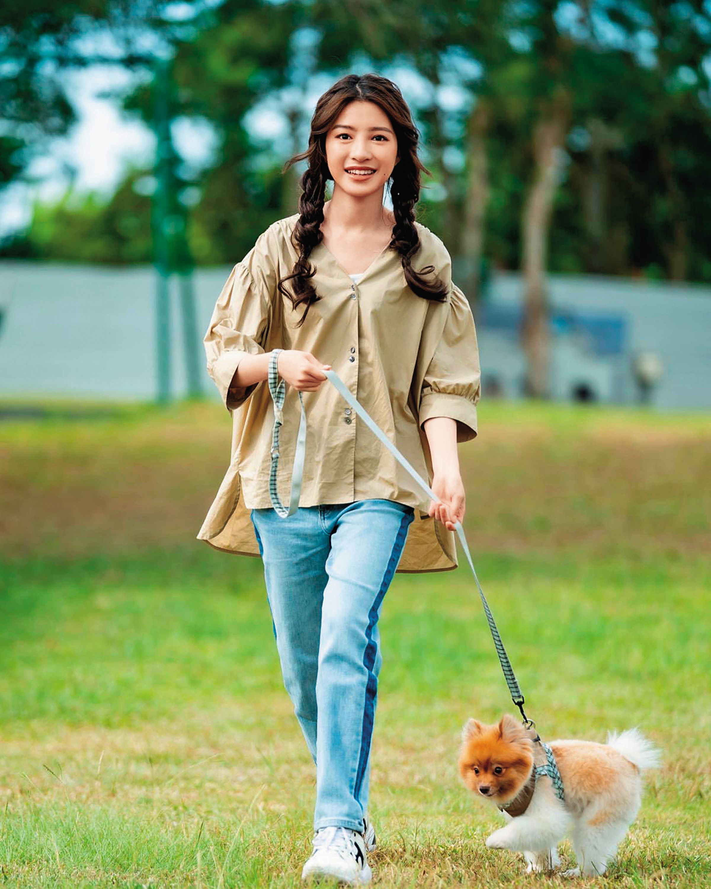 仍是單身的韓菲，坦言一度有恐男症。（翻攝自韓菲IG）