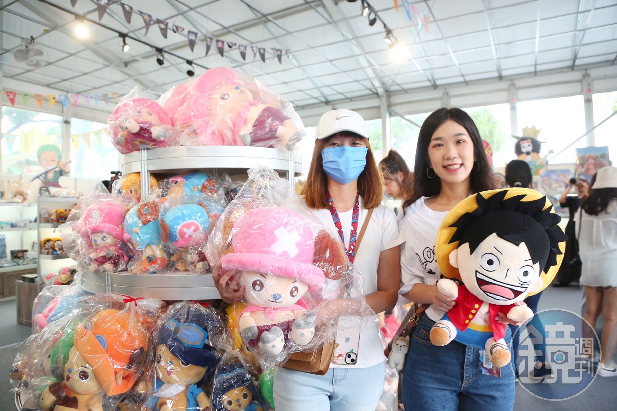 航海王商品販售區有各式限量商品。（台南市政府提供）