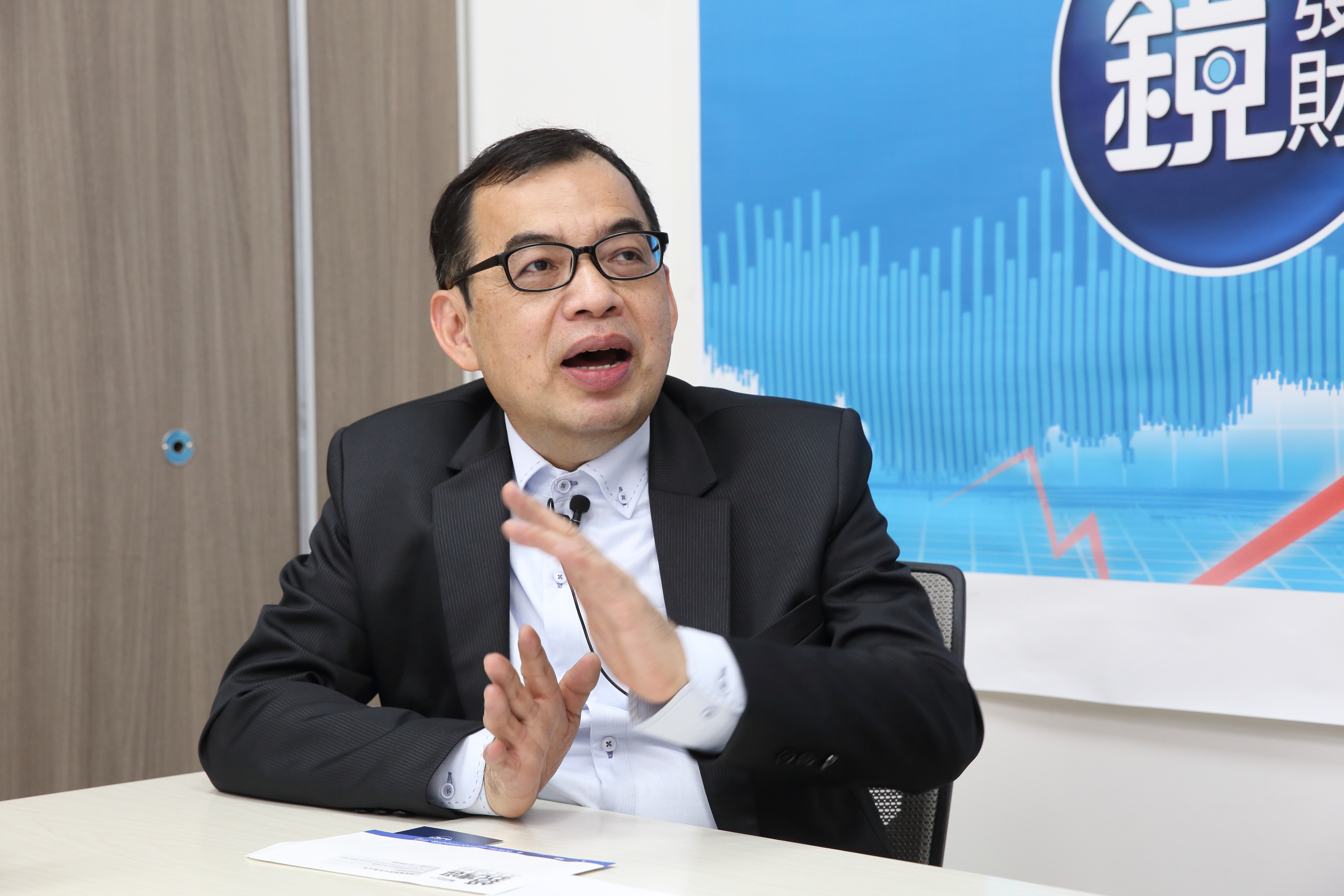 億元教授鄭廳宜看好債市表現，鎖定20年公債ETF為主要投資標的，接下來的策略是，每個月再買30萬元。（本刊資料照）